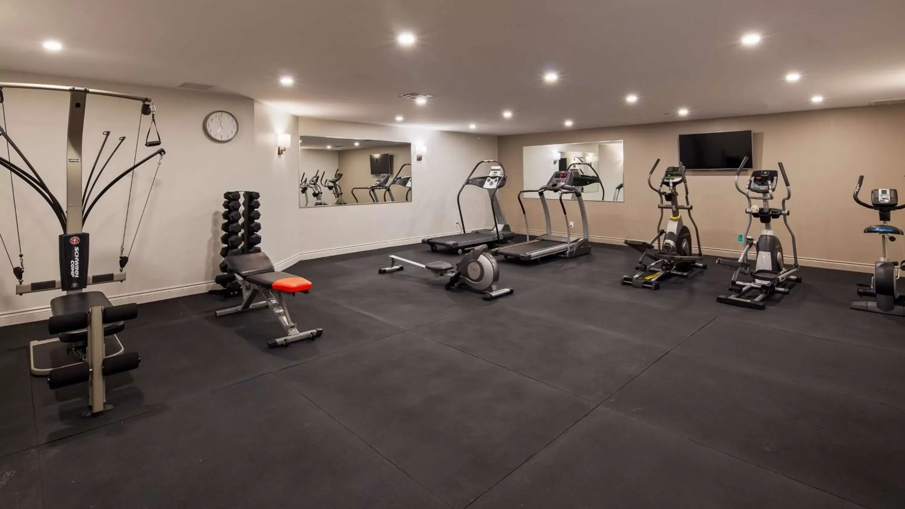 Fitness centre/facilities, Fitness Center/Facilities in Best Western Plus Montreal East