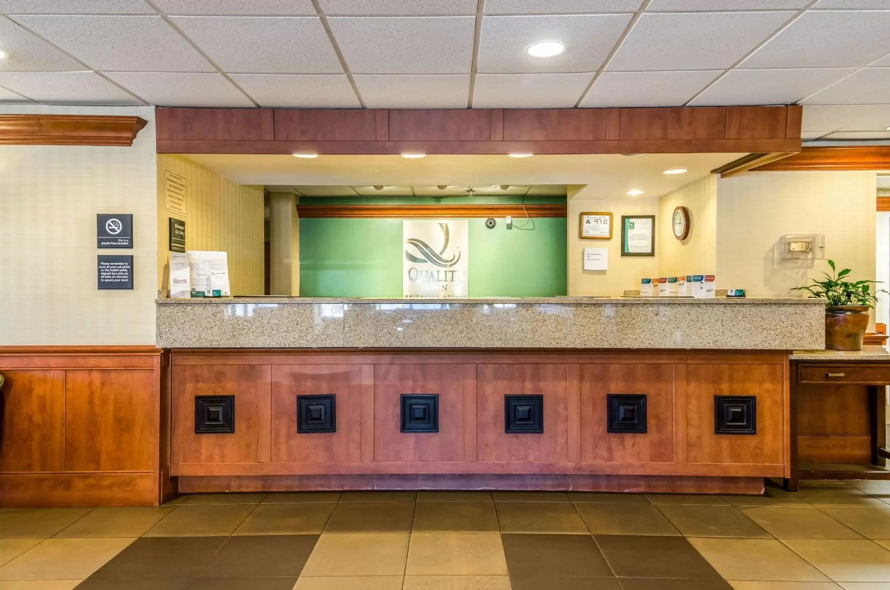 Lobby or reception, Lobby/Reception in Quality Inn Lumberton