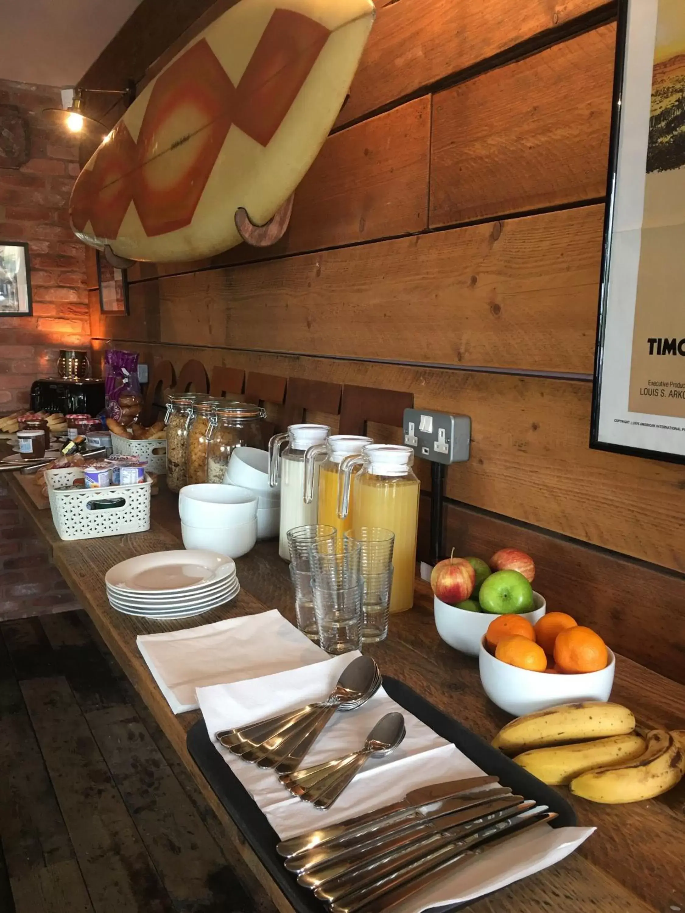 Food and drinks in Union Road Moto Velo Accommodation