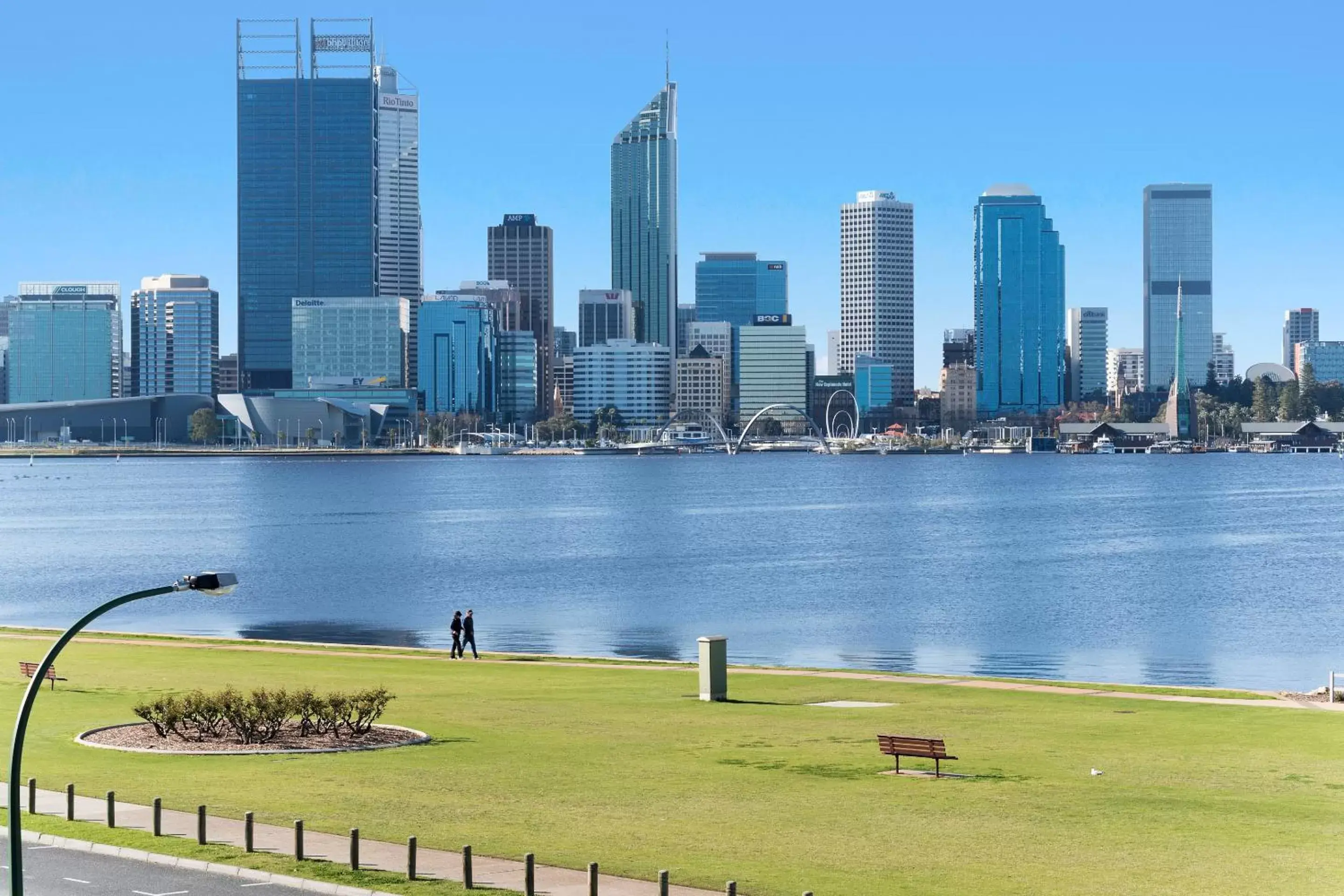 City view in The Peninsula Riverside Serviced Apartments City view in The Peninsula Riverside Serviced Apartments