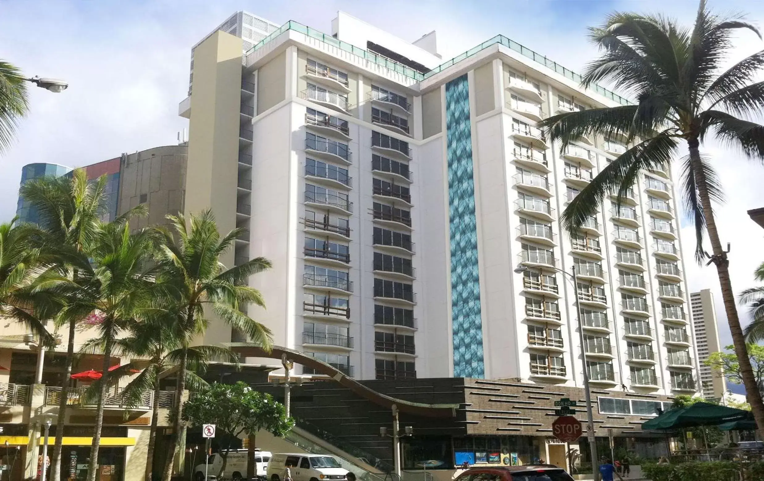 Property Building in Hilton Grand Vacations Club Hokulani Waikiki Honolulu