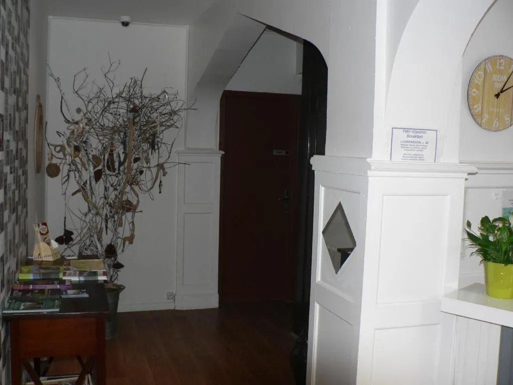 Decorative detail in Hôtel Les Alizés