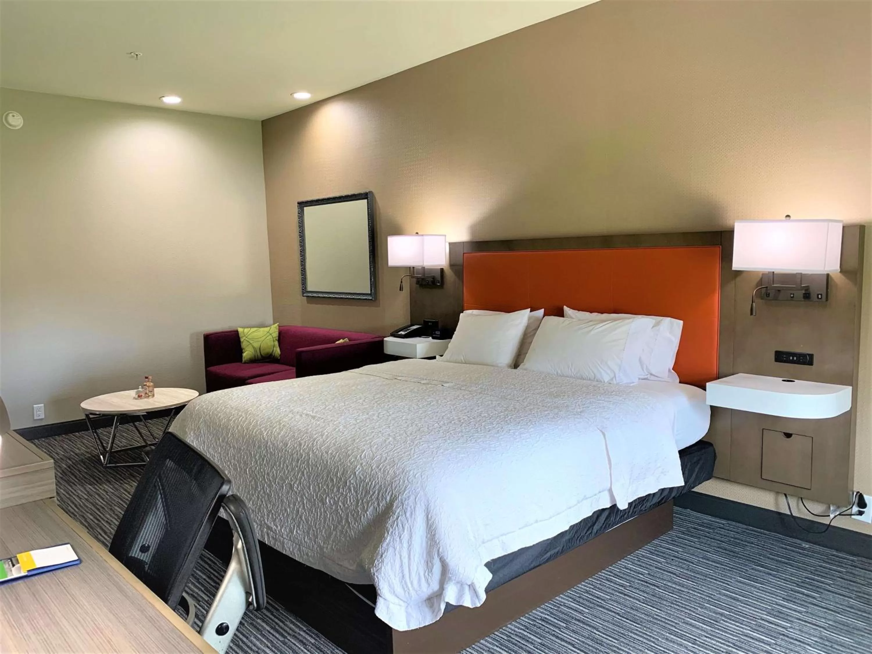 Bed in Hampton Inn Fort Stockton