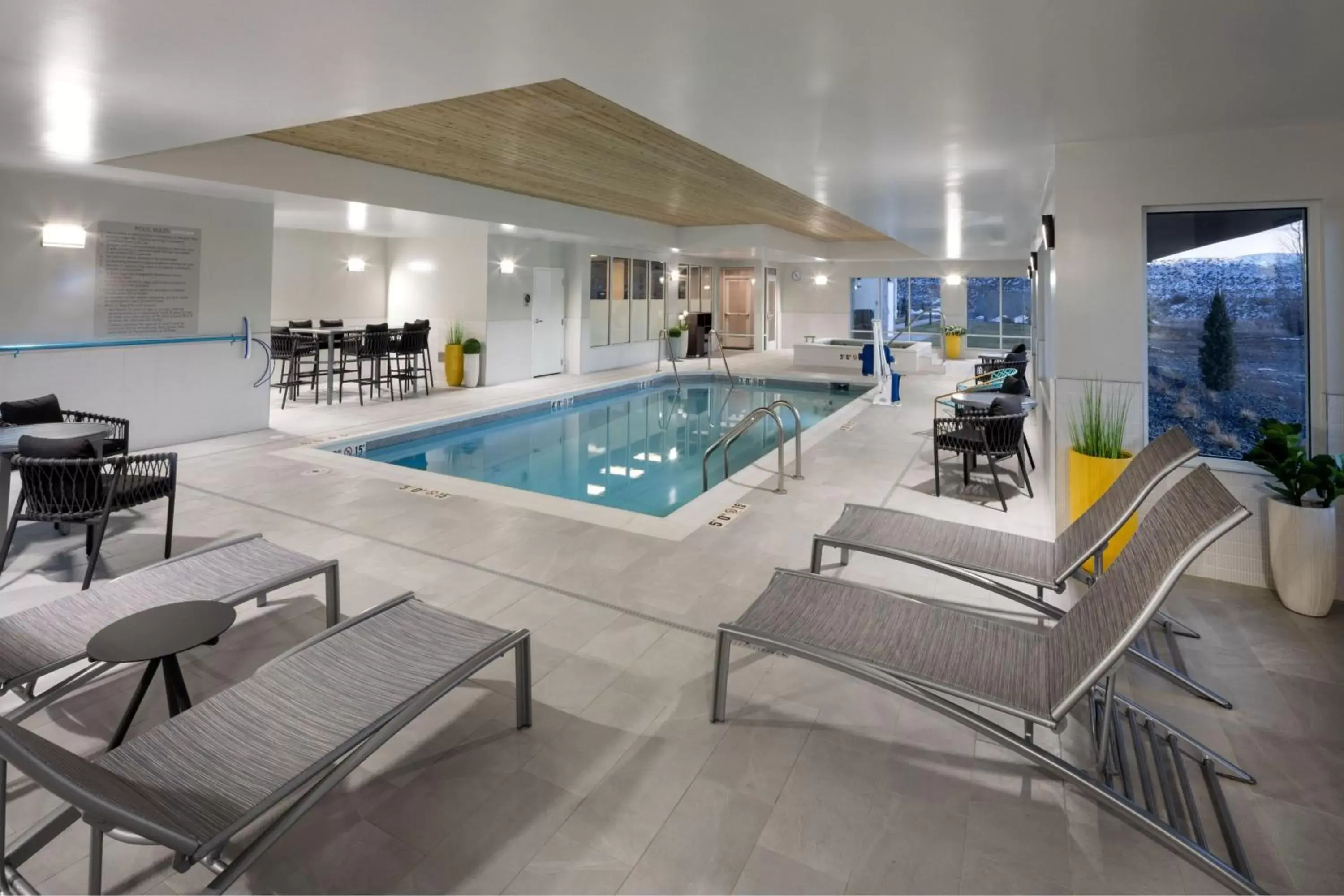 Swimming Pool in TownePlace Suites by Marriott Ellensburg