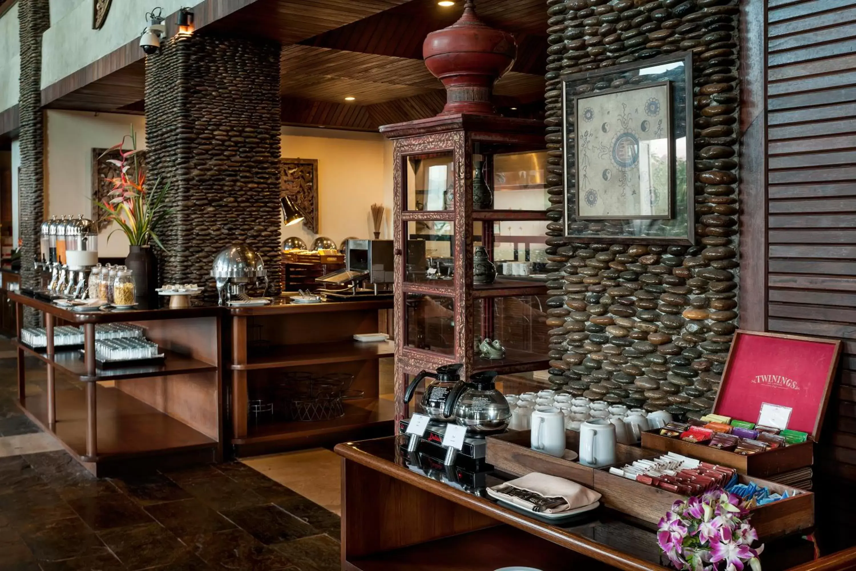 Buffet breakfast, Restaurant/Places to Eat in Katiliya Mountain Resort And Spa