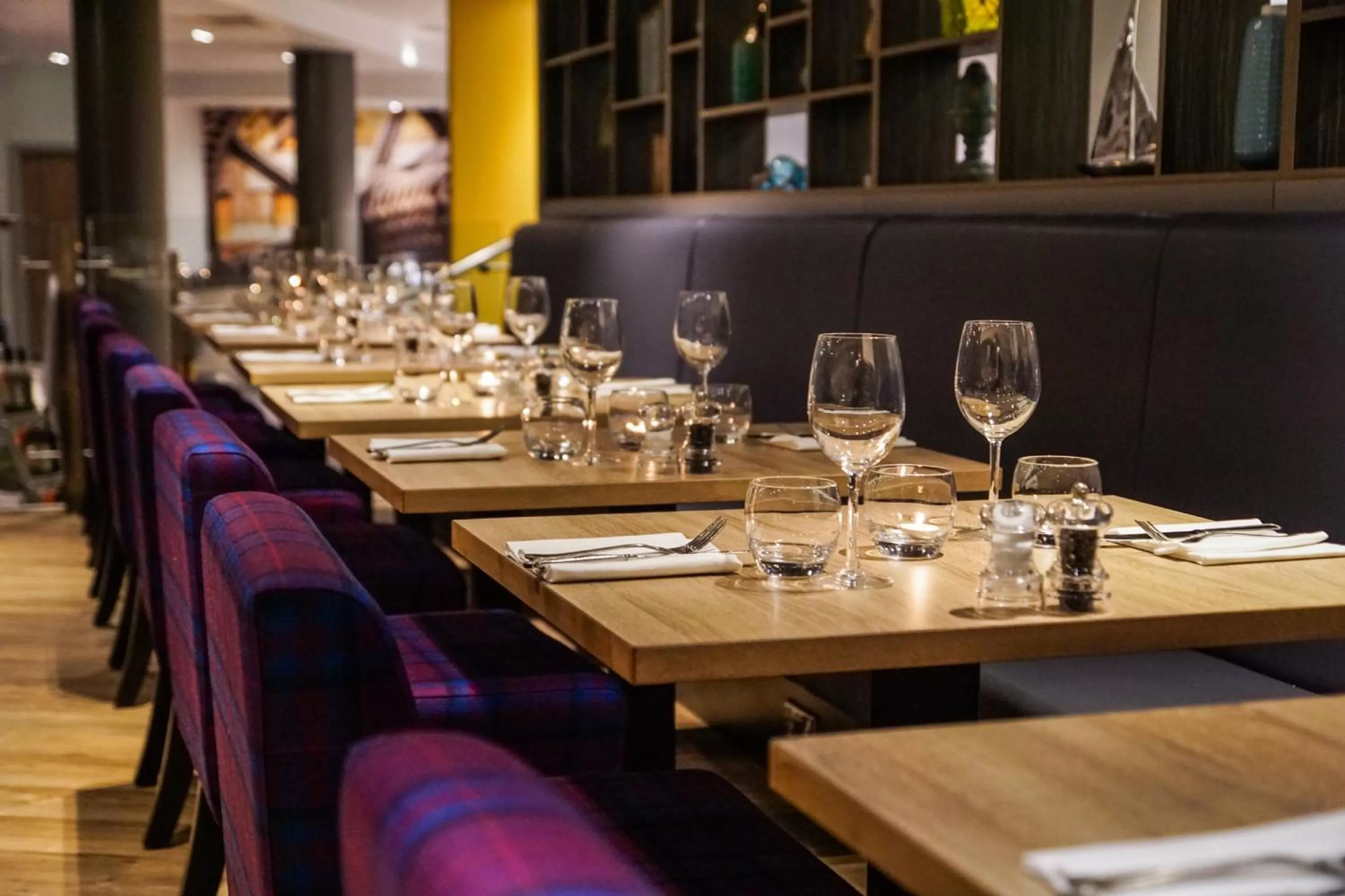 Restaurant/places to eat in Holiday Inn Ellesmere Port/Cheshire Oaks by IHG