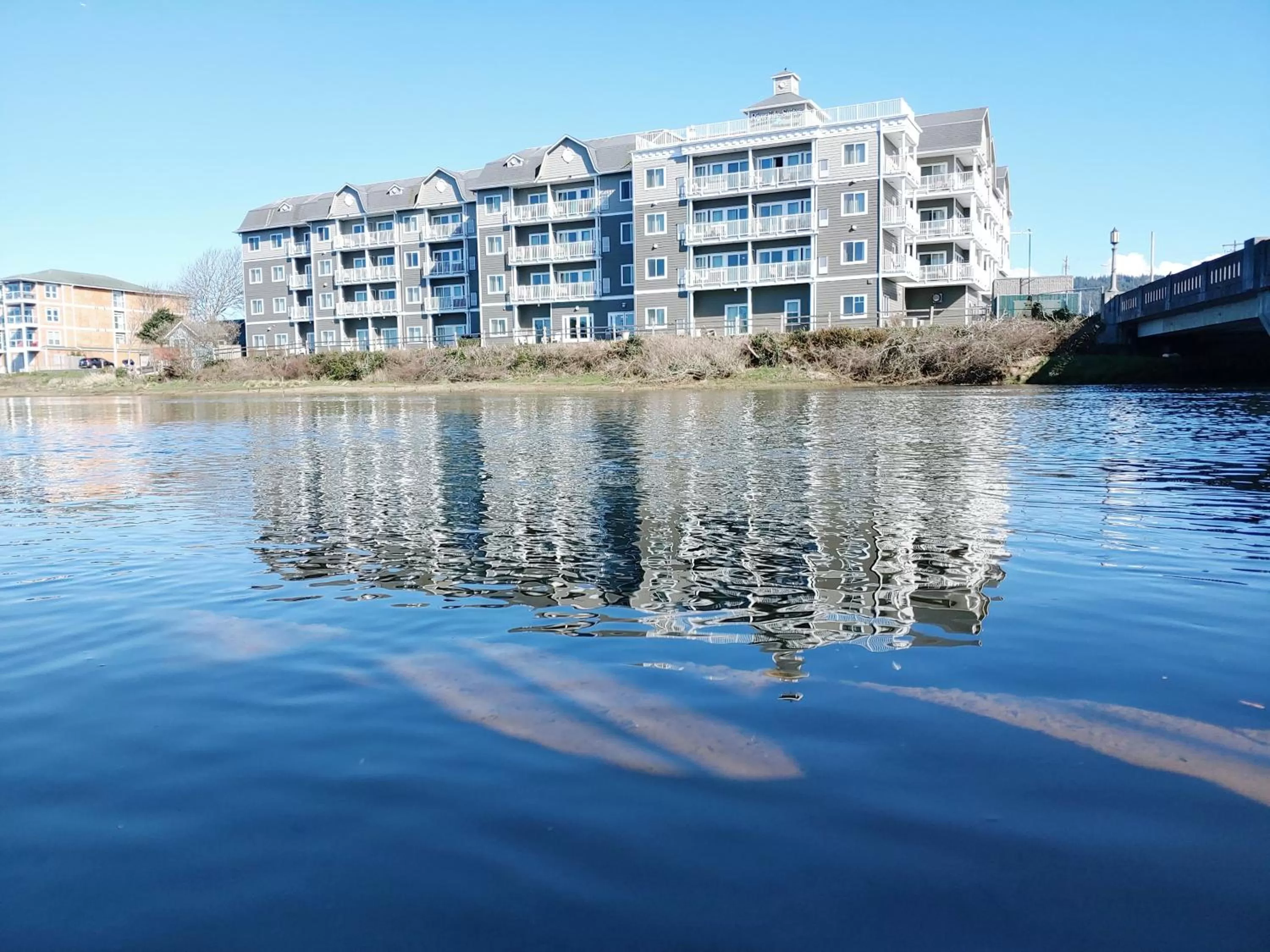 Property building in Rivertide Suites