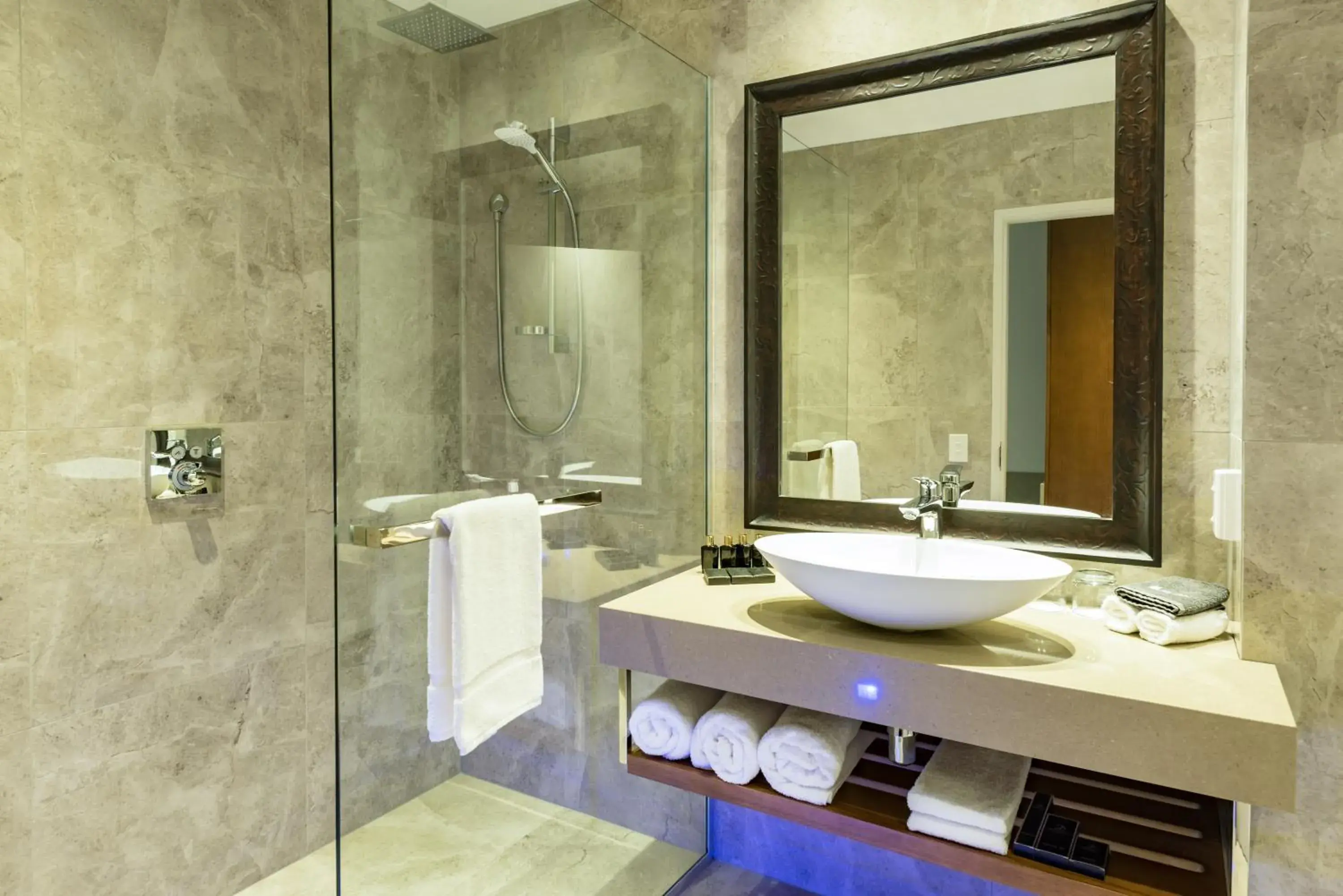 Bathroom in Distinction Christchurch Hotel