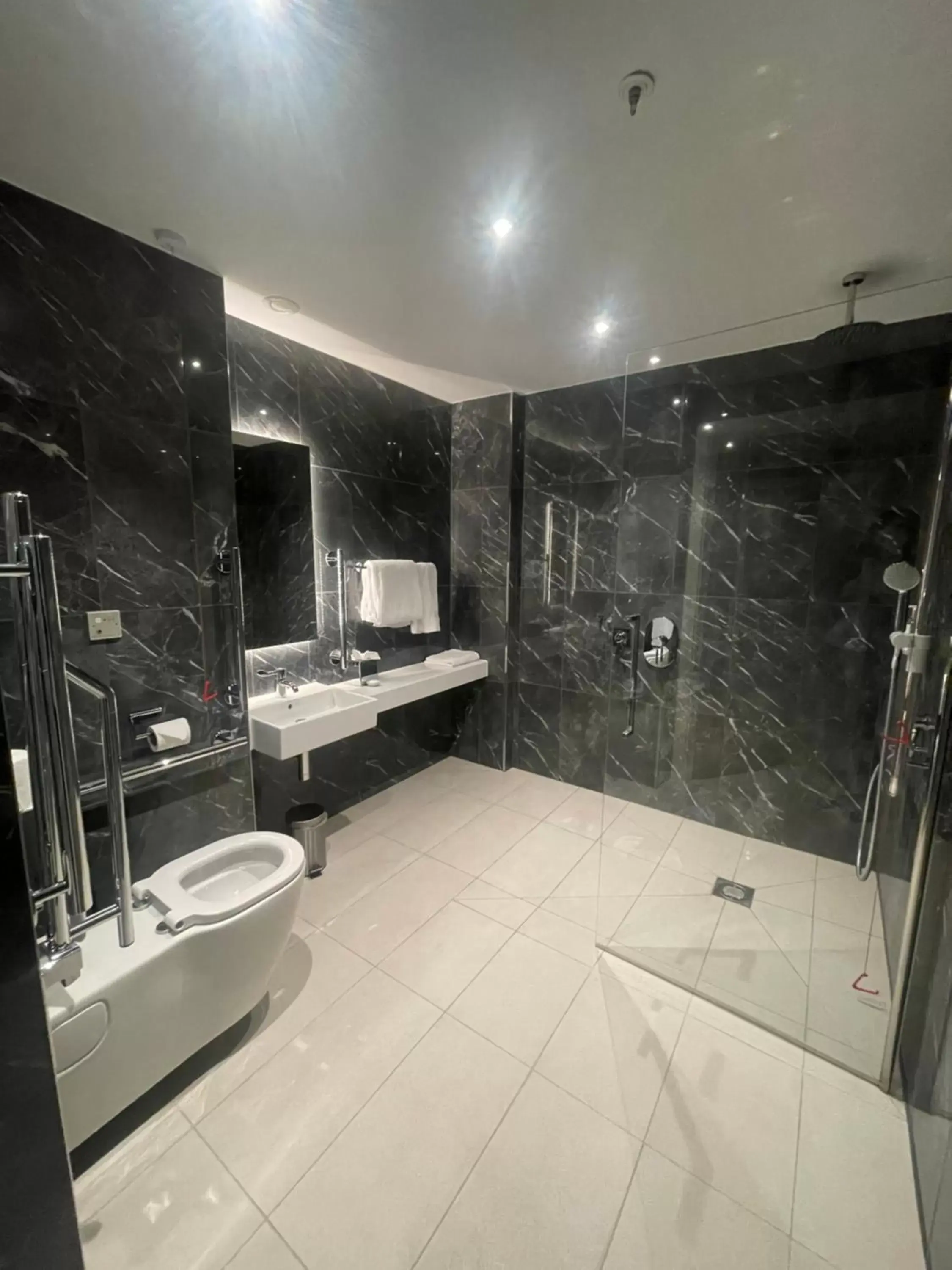 Bathroom in Hotel La Tour