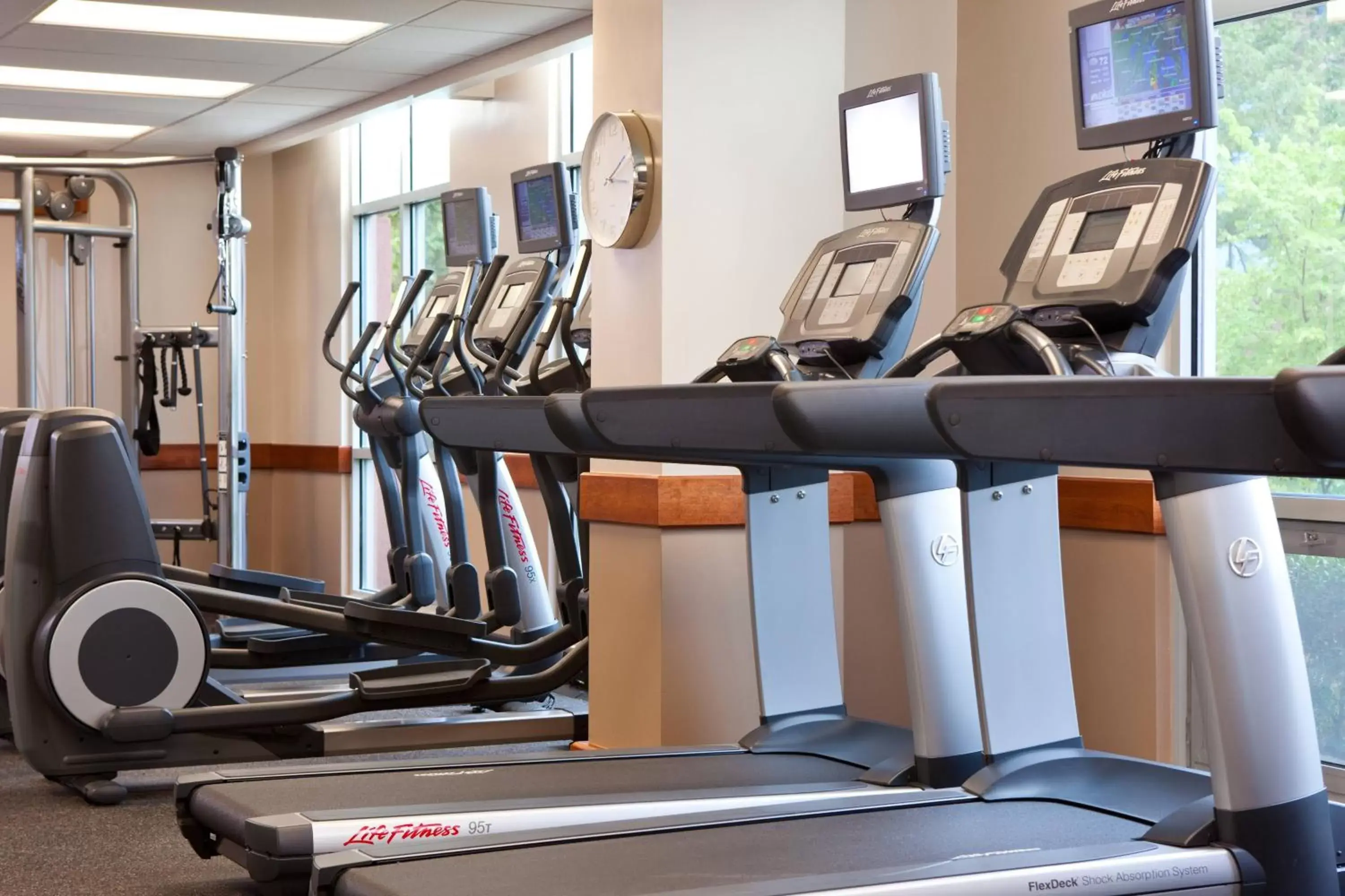 Fitness centre/facilities, Fitness Center/Facilities in Gaithersburg Marriott Washingtonian Center