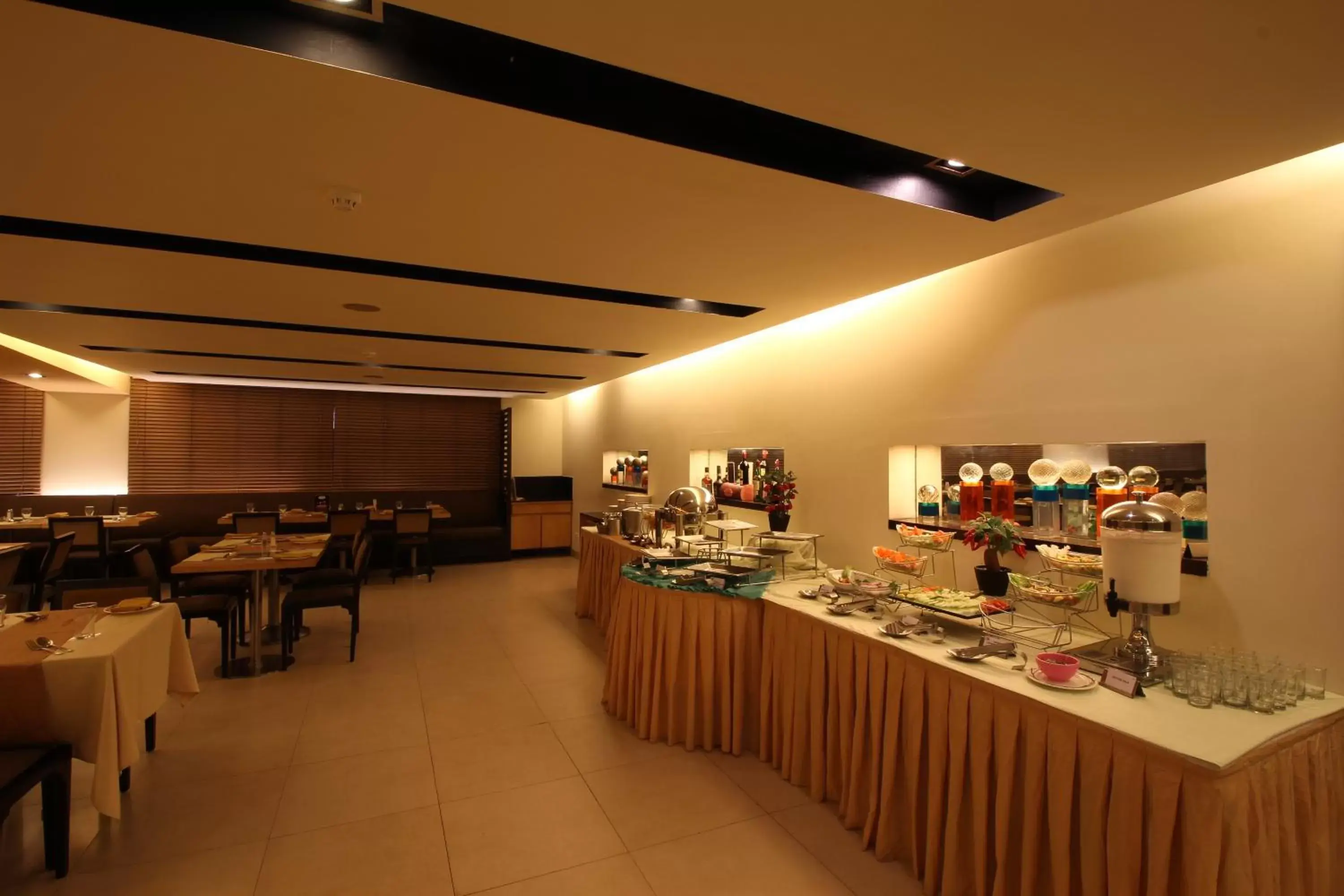 Breakfast, Restaurant/Places to Eat in Hotel Minerva Grand Secunderabad