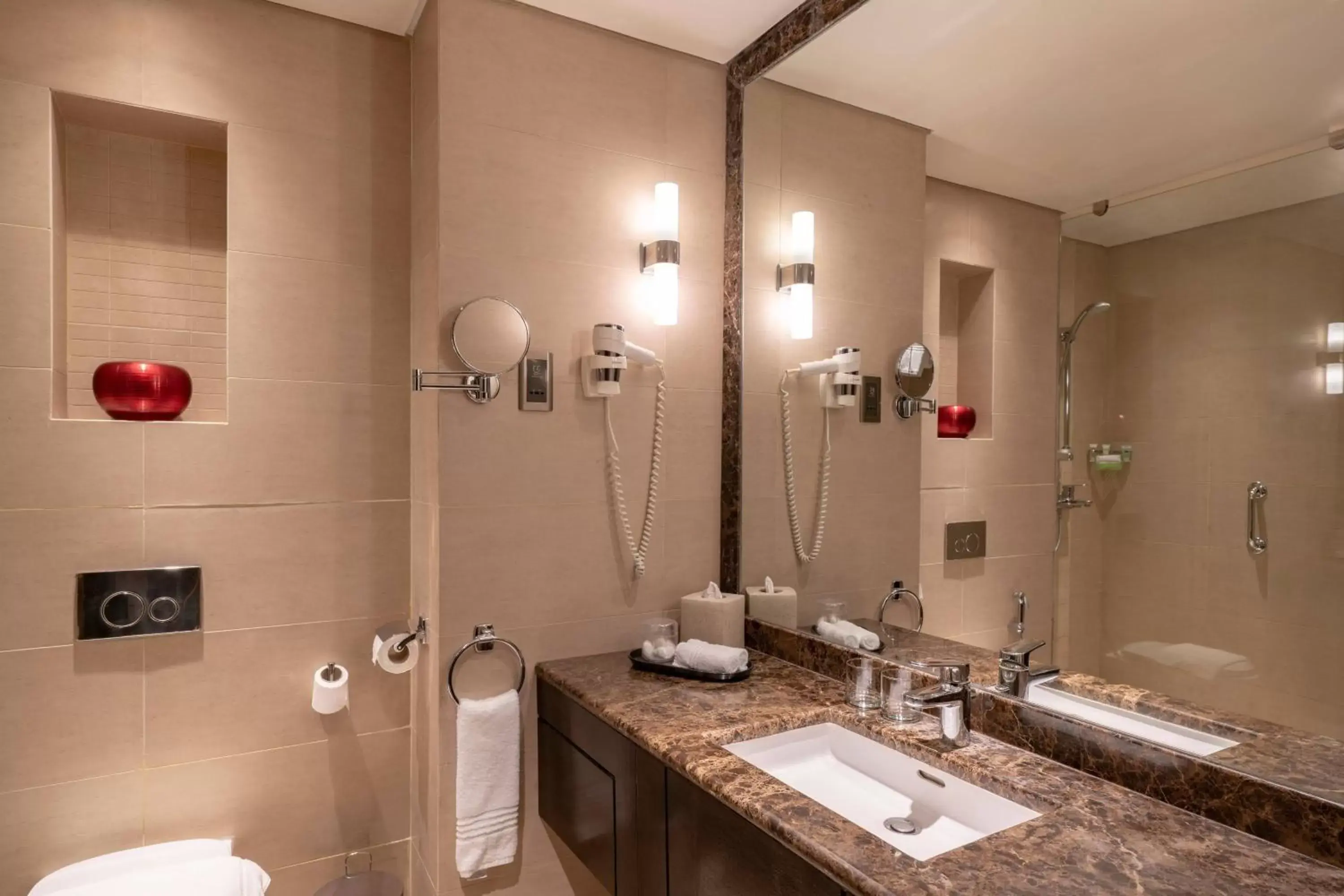 Bathroom in Courtyard by Marriott Jazan