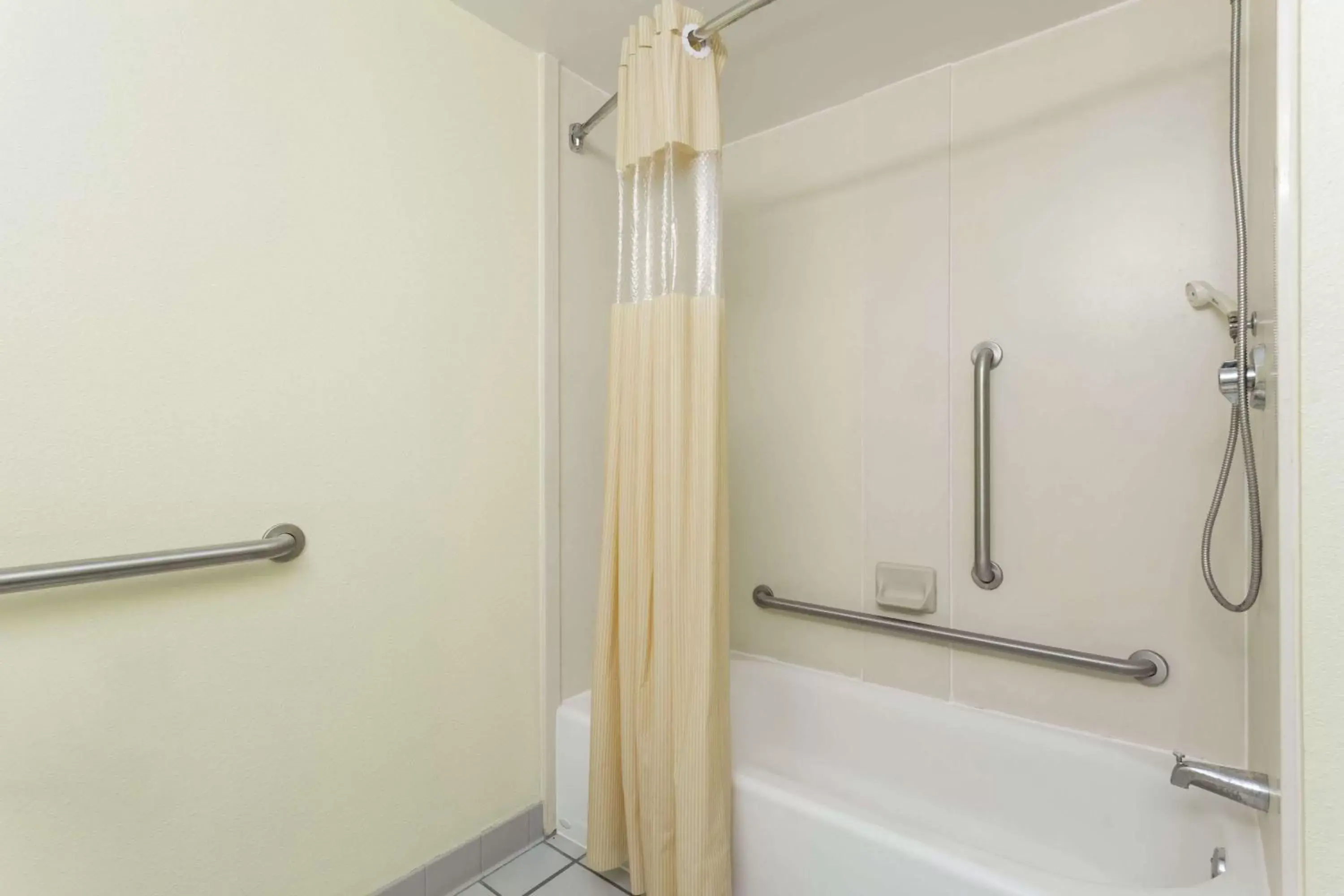 Bathroom in Days Inn by Wyndham Marianna