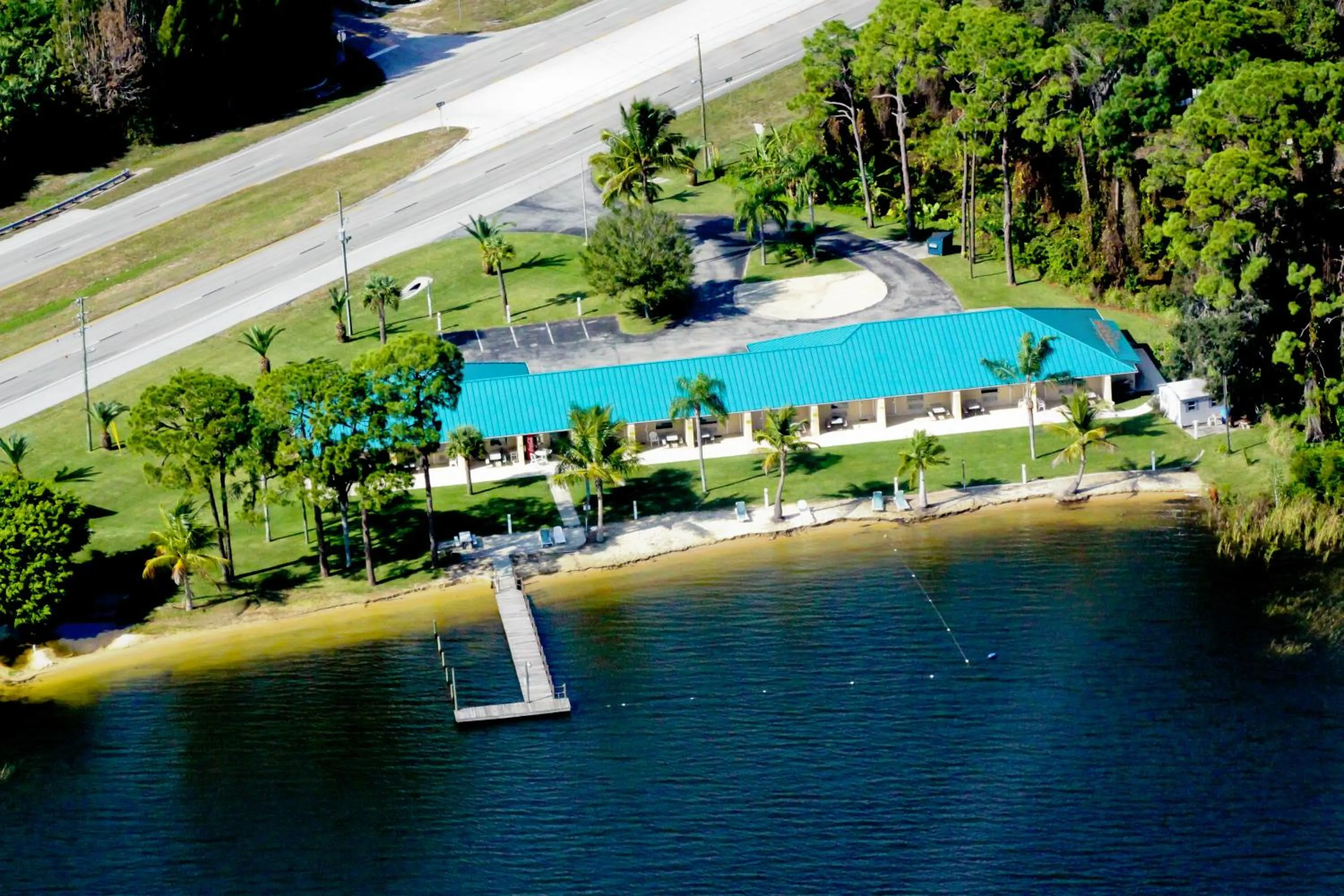 Bird's eye view in Lake Grassy Inn & Suites