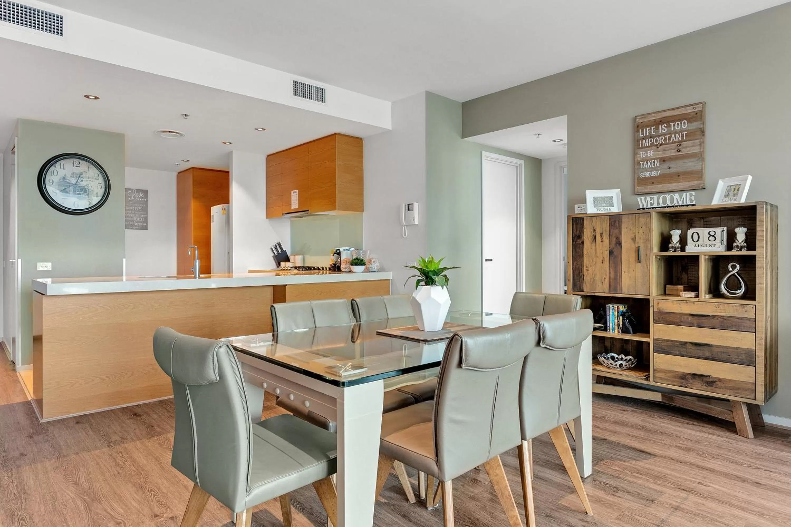 Seating area in Docklands Private Collection - NEWQUAY