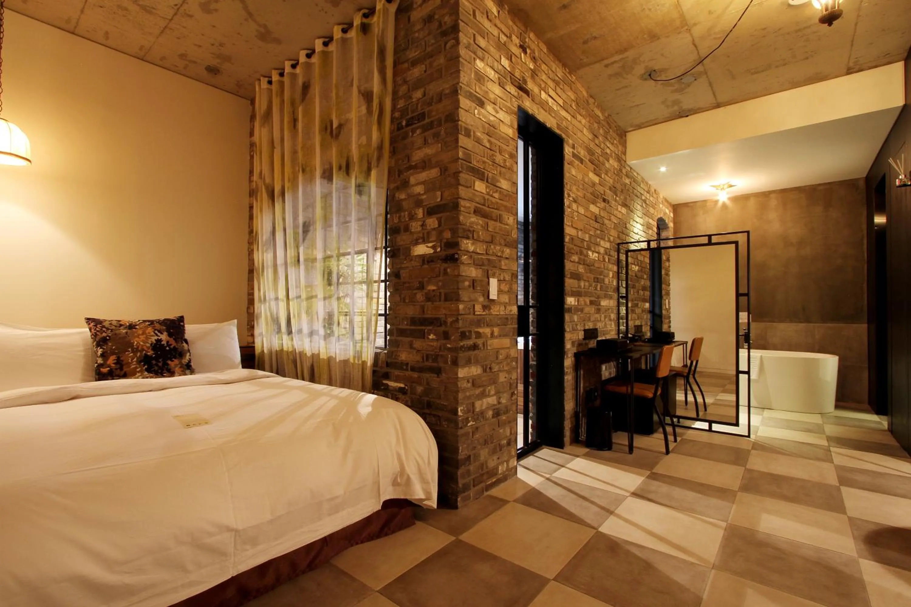 Photo of the whole room, Bed in Boutique Hotel Loft