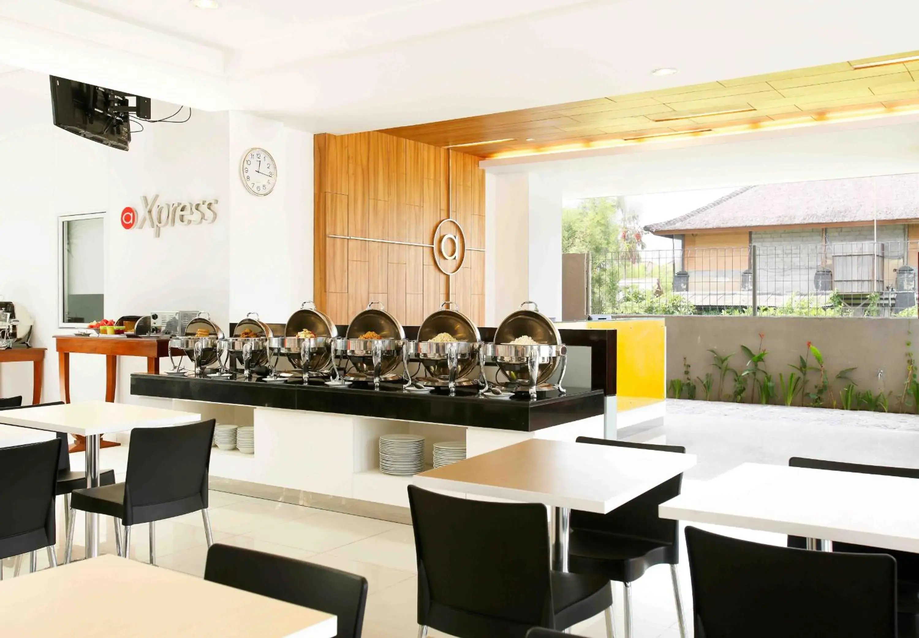 Property building, Restaurant/Places to Eat in Amaris Hotel Sunset Road