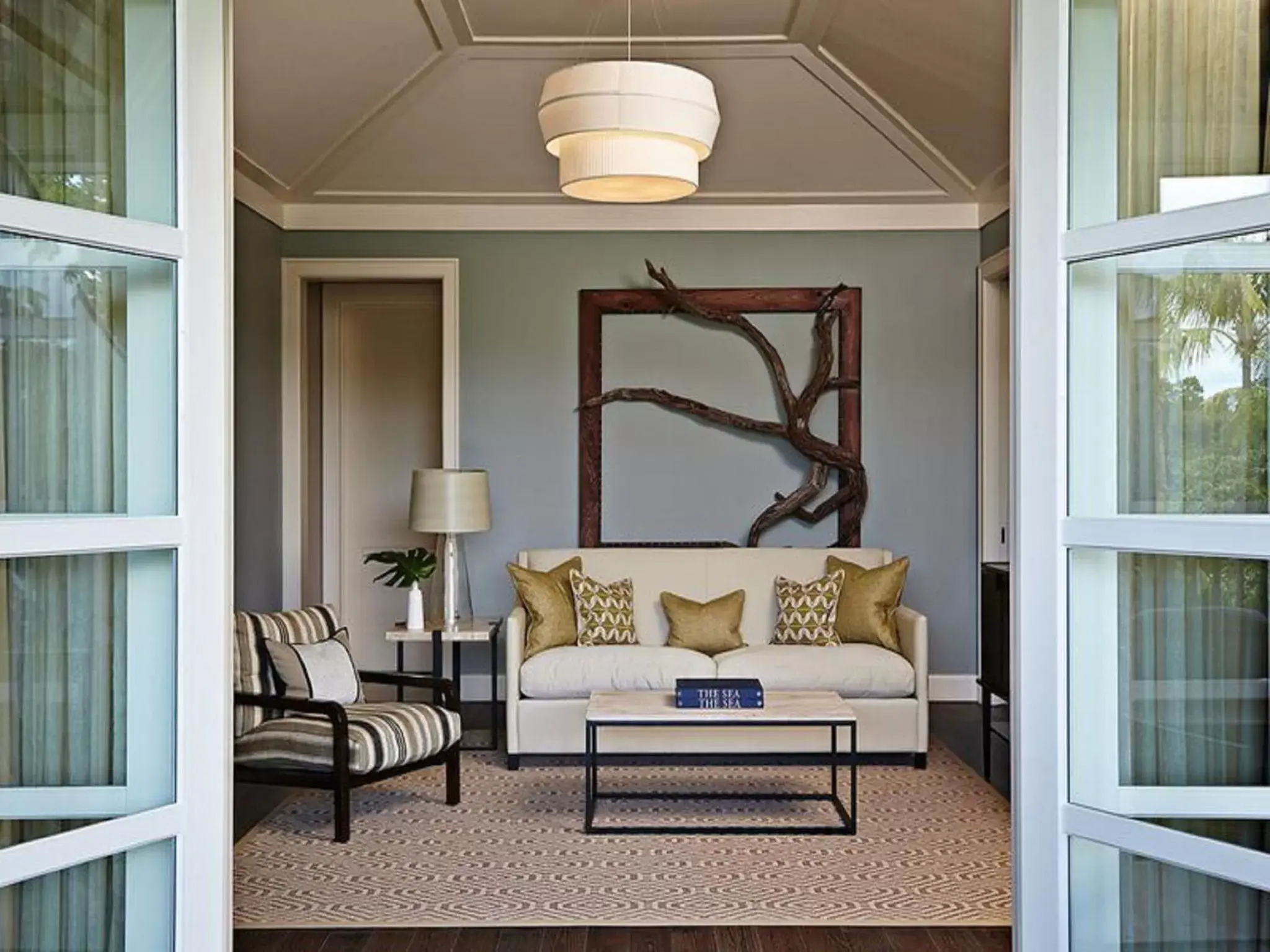 Living room, Seating Area in The Island House