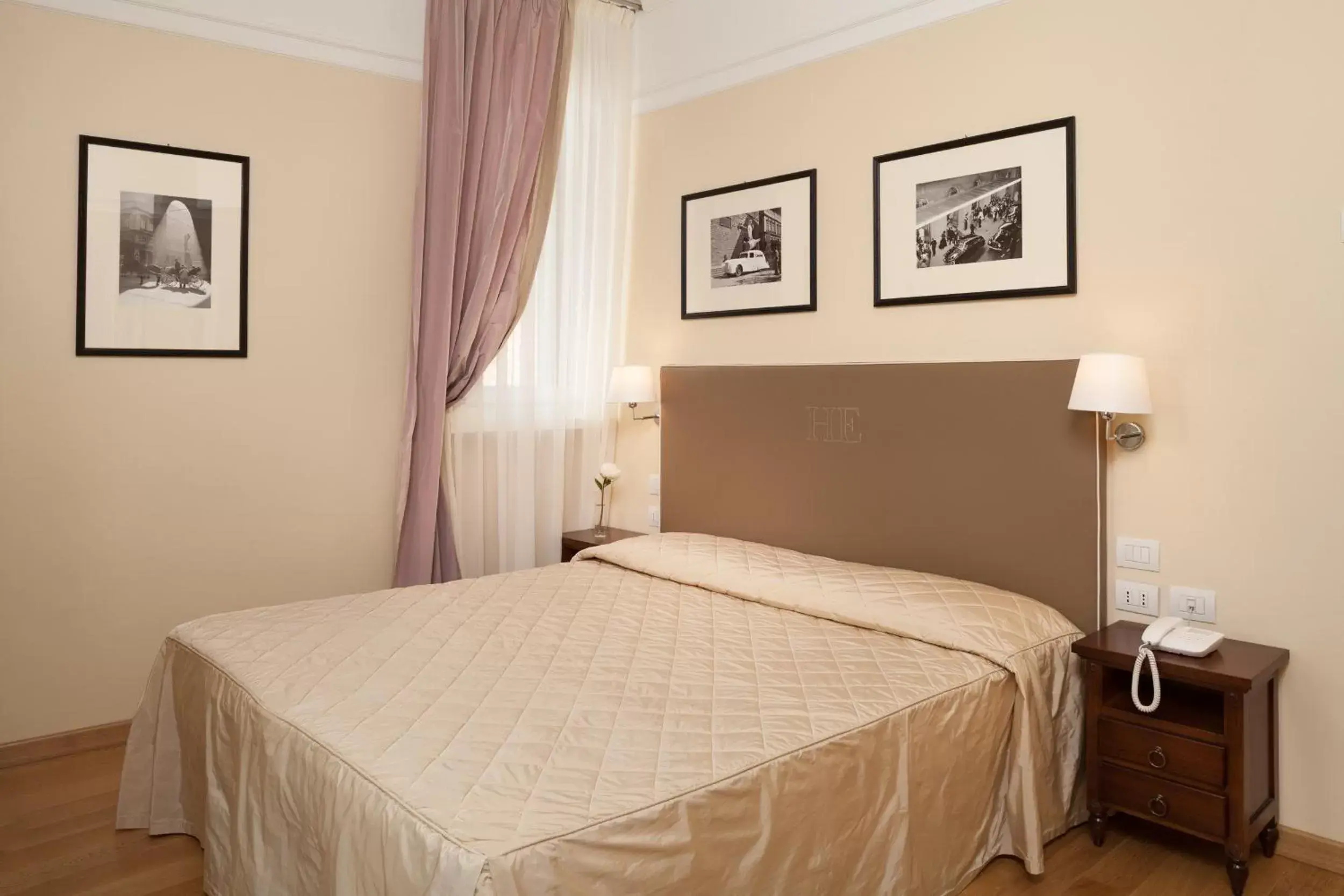 Bedroom, Room Photo in Hotel Executive