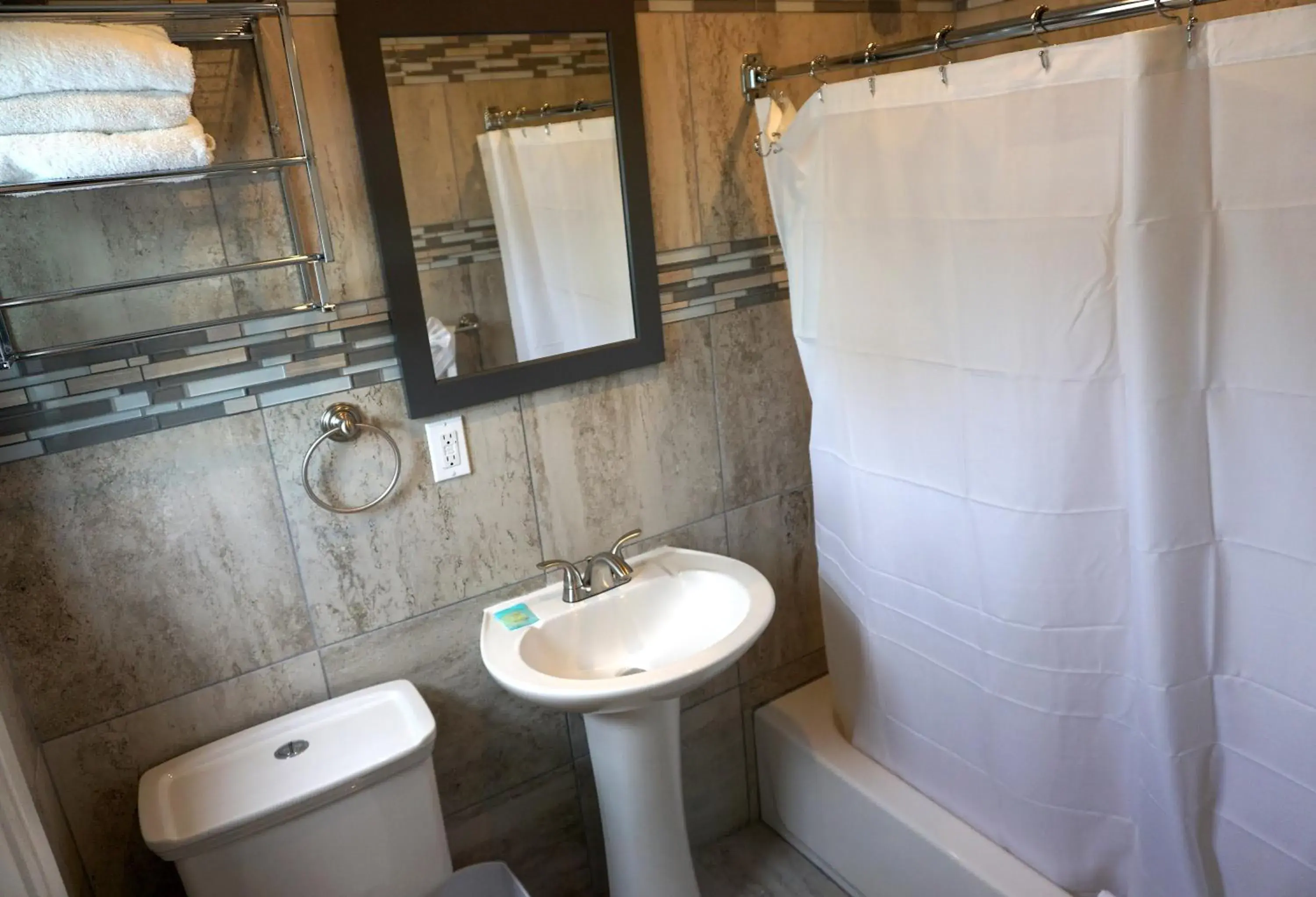 Bathroom in Beachside Resort