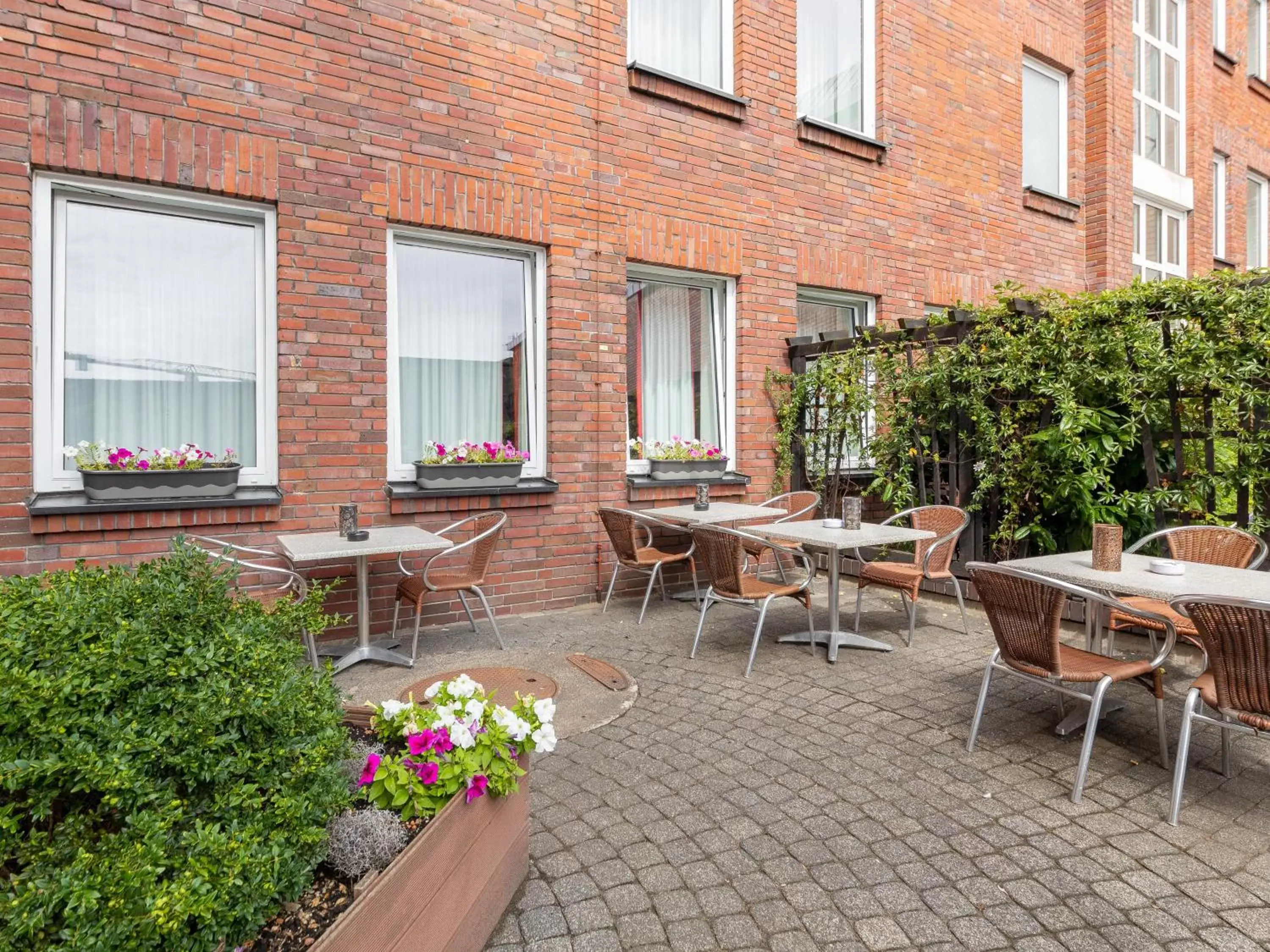 Balcony/Terrace in B&B Hotel Duisburg Hbf-Nord