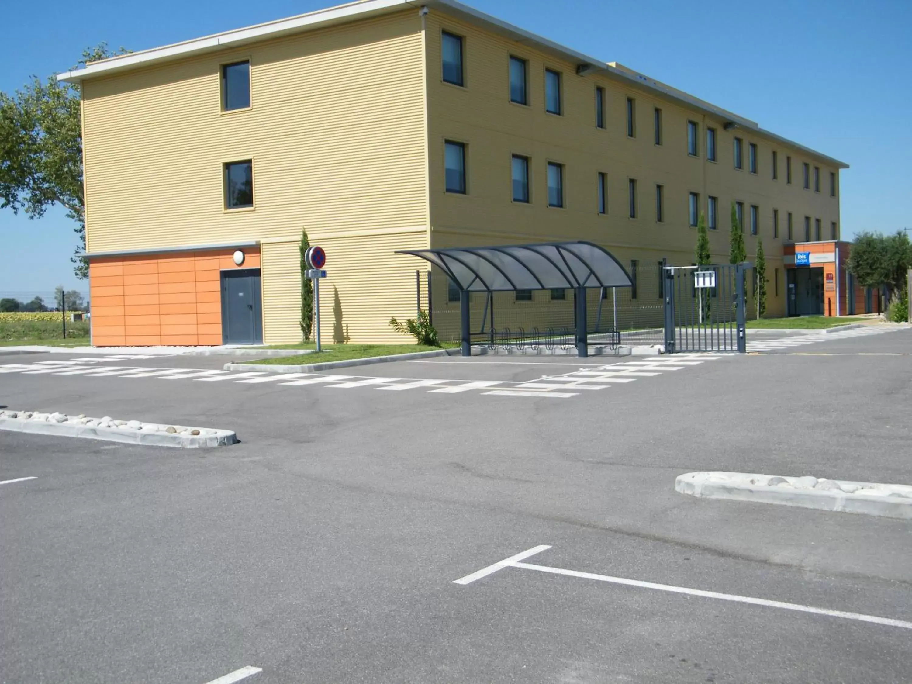 Property Building in ibis budget Castelnaudary - A61