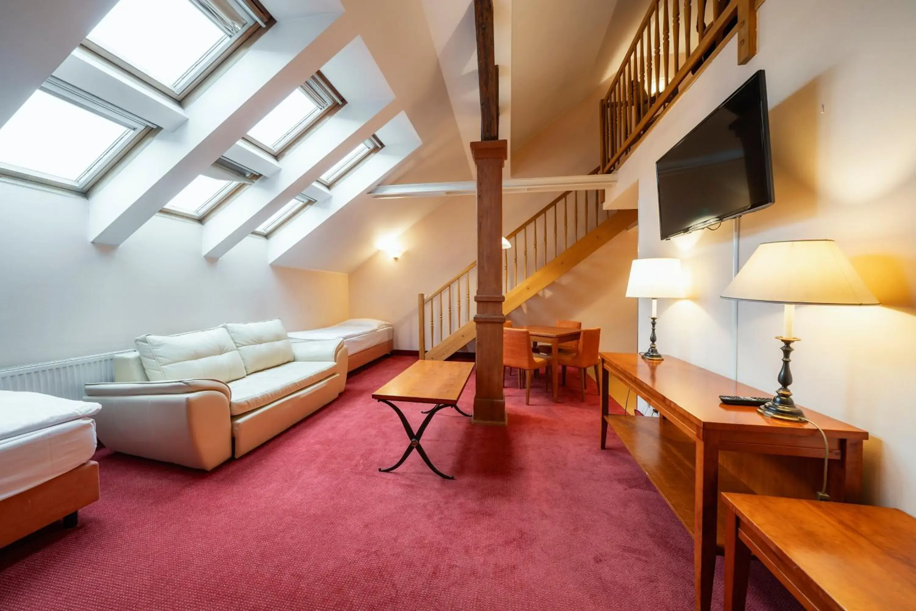 Photo of the whole room, Seating Area in Hotel Raffaello