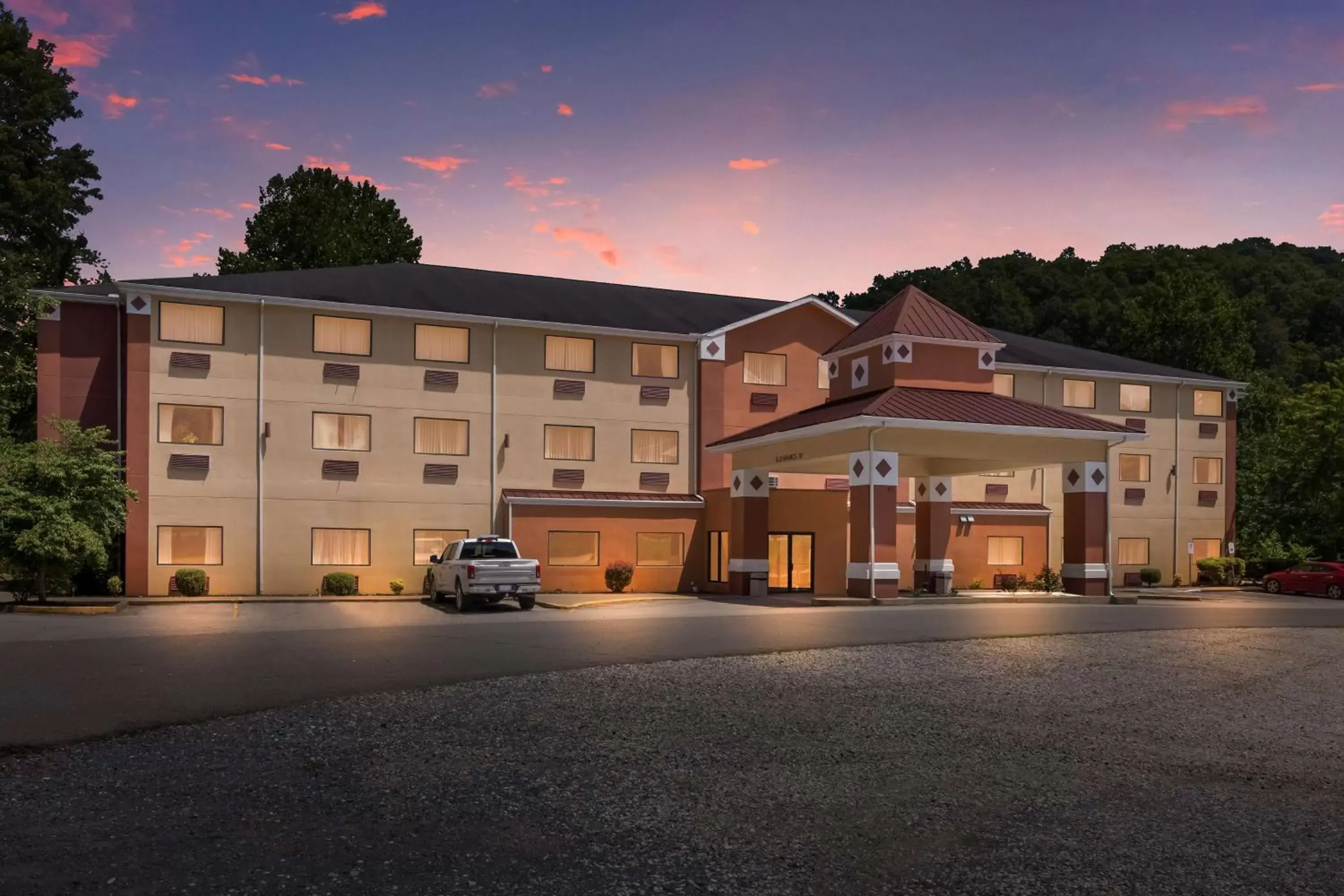 Property building in Best Western Logan Inn Property building in Best Western Logan Inn