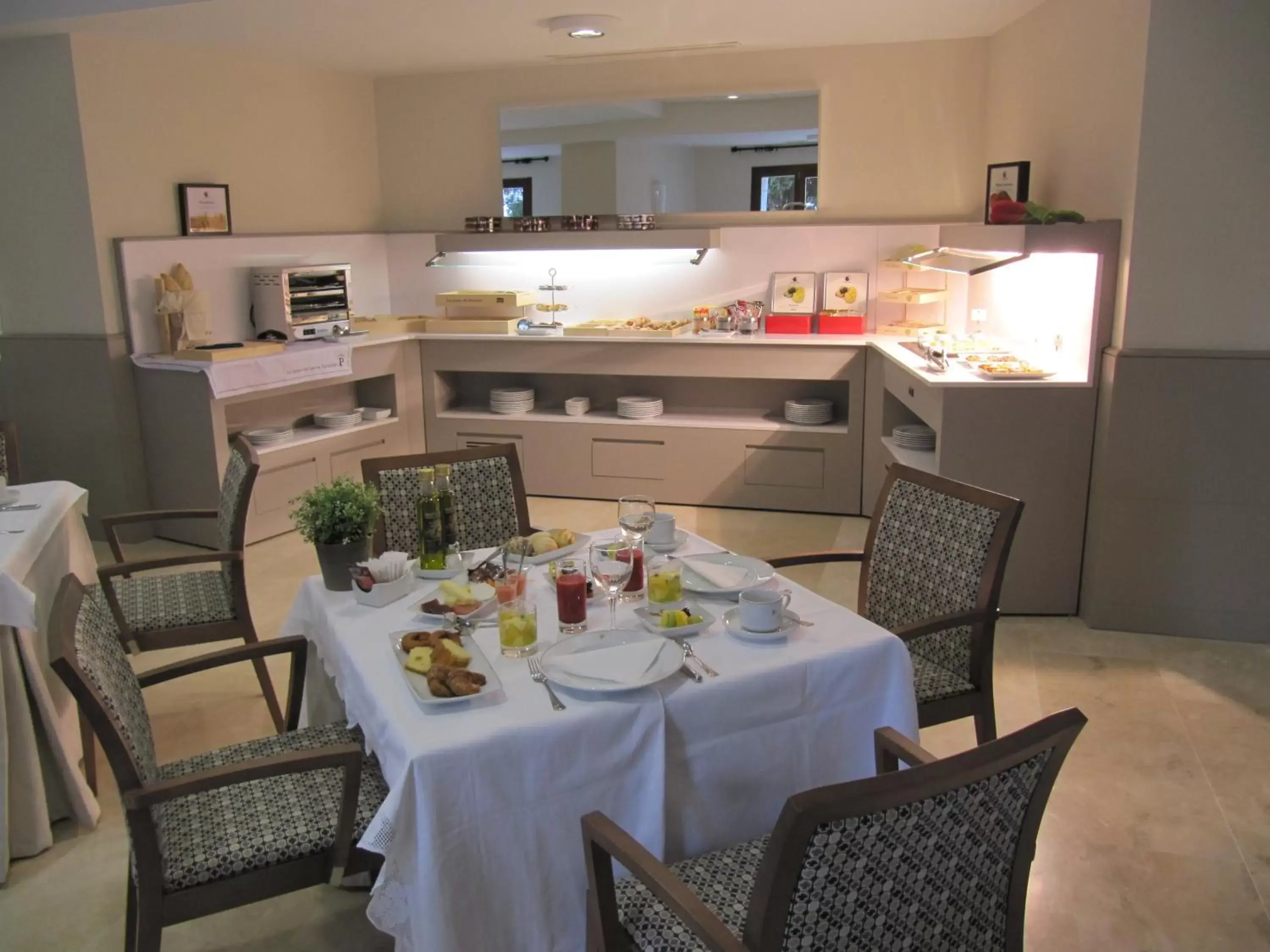Restaurant/places to eat, Dining Area in Parador de Villafranca del Bierzo