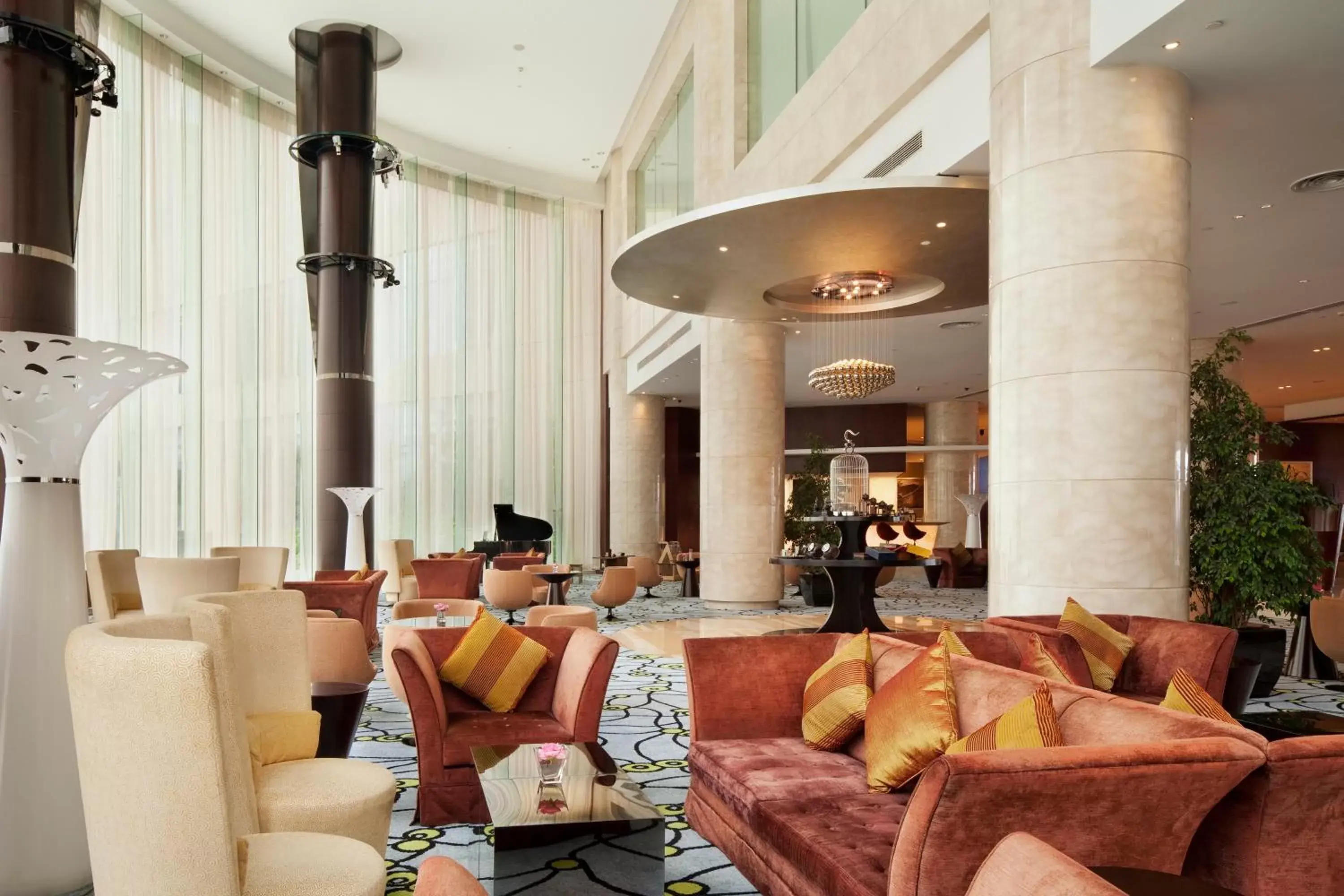 Lounge or bar, Lobby/Reception in Crowne Plaza Tianjin Binhai, an IHG Hotel