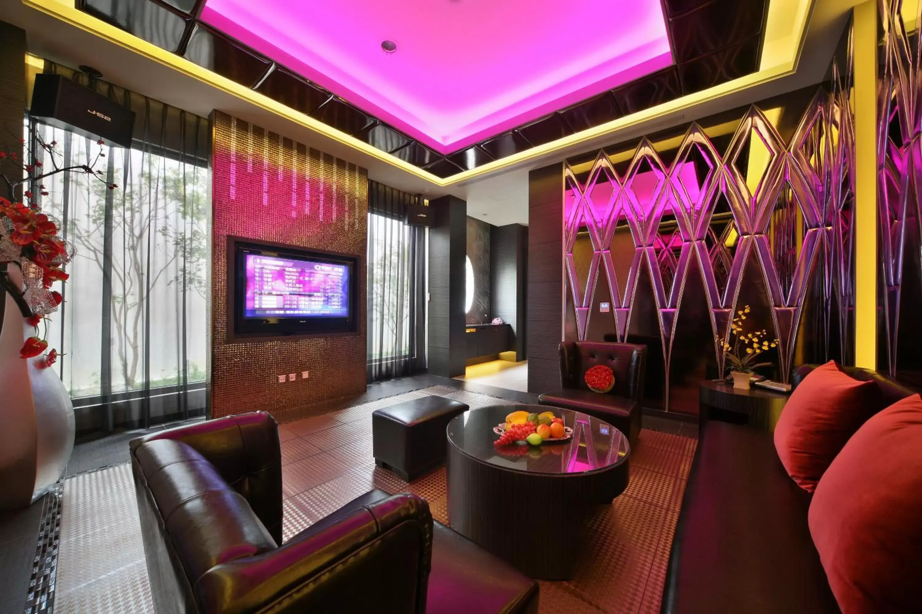 Living room, Lounge/Bar in Han Guan Motel