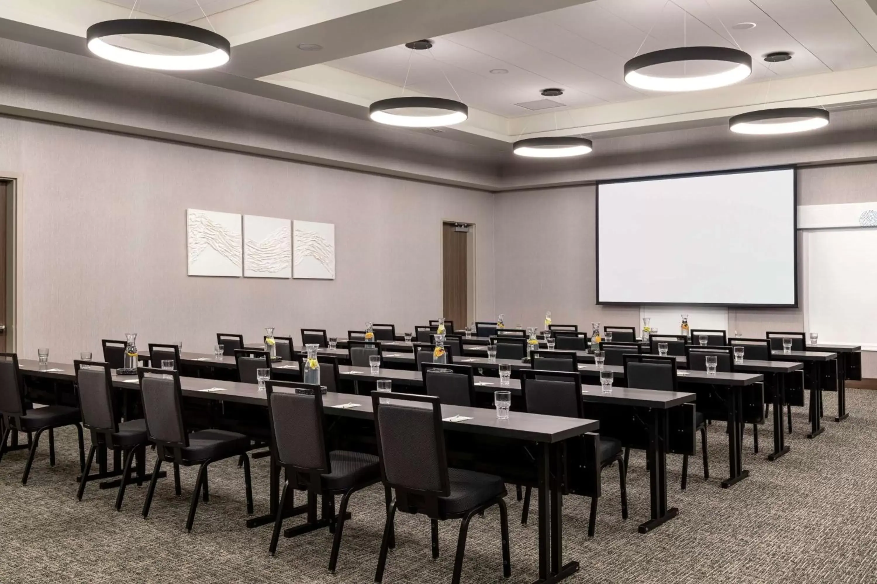 Meeting/conference room in Home2 Suites By Hilton Denver Downtown Convention Center