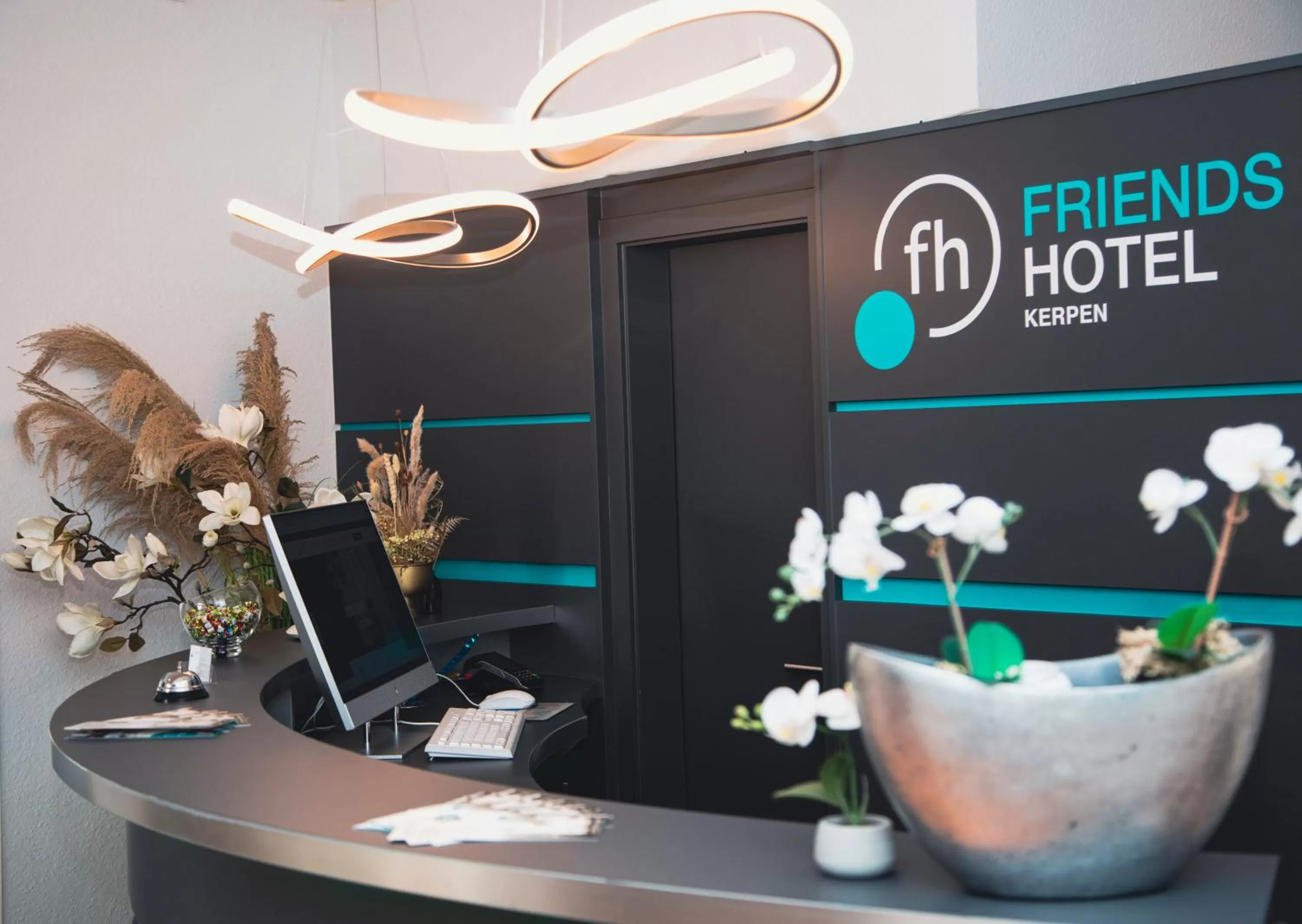 Lobby or reception in Friends Hotel Kerpen