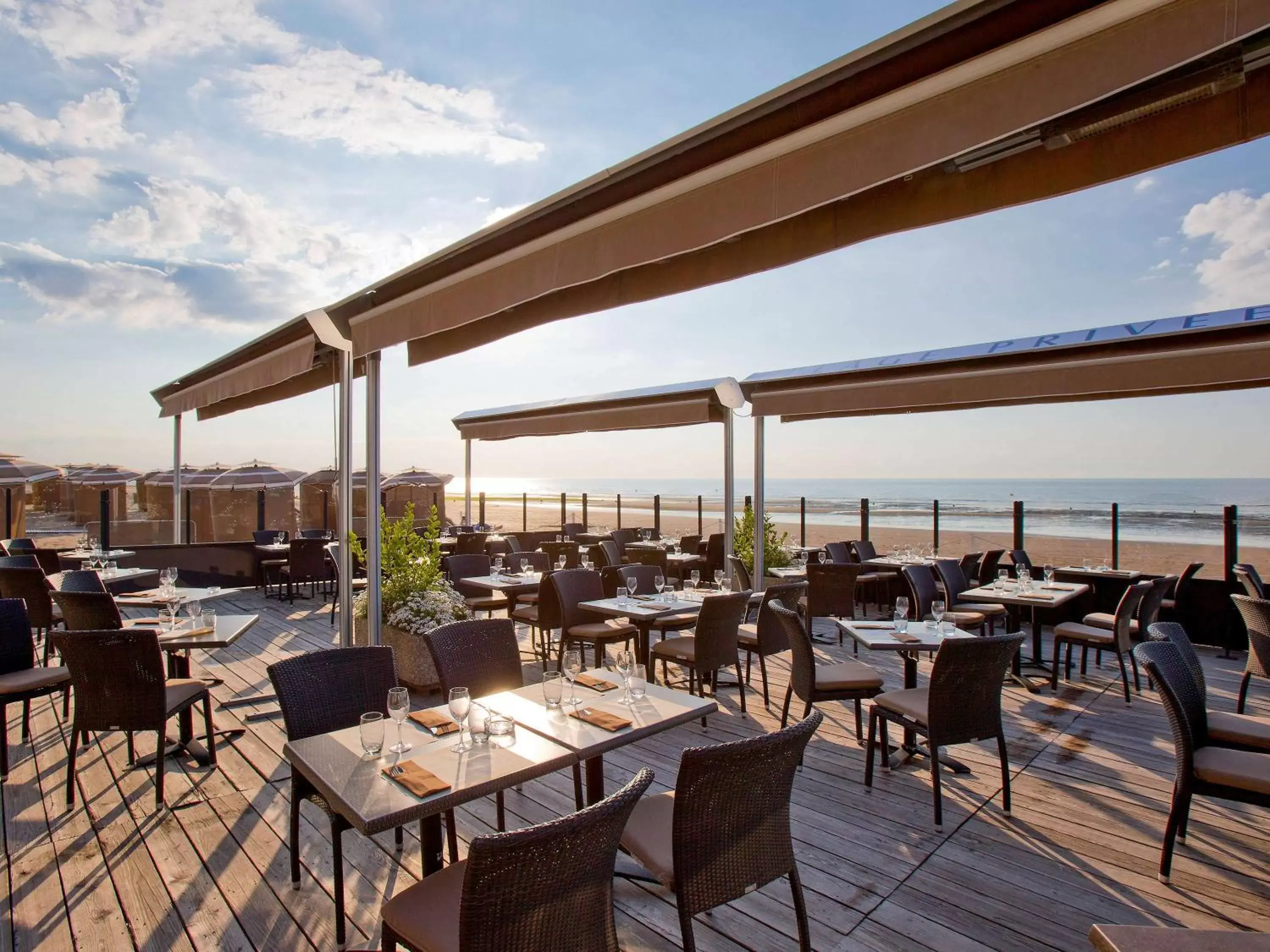 Property building, Restaurant/Places to Eat in Le Grand Hotel de Cabourg - MGallery Hotel Collection