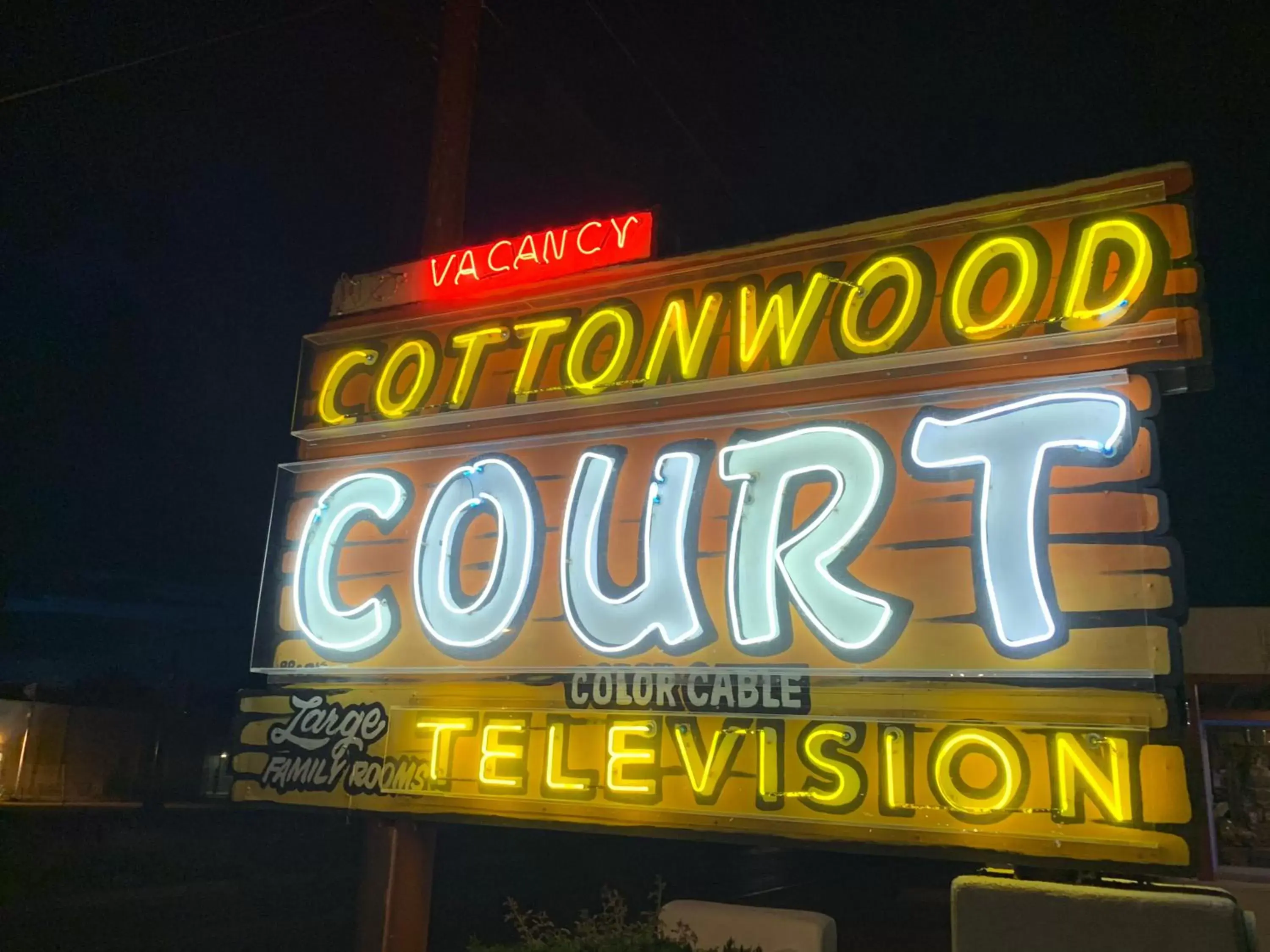 Cottonwood Court Motel