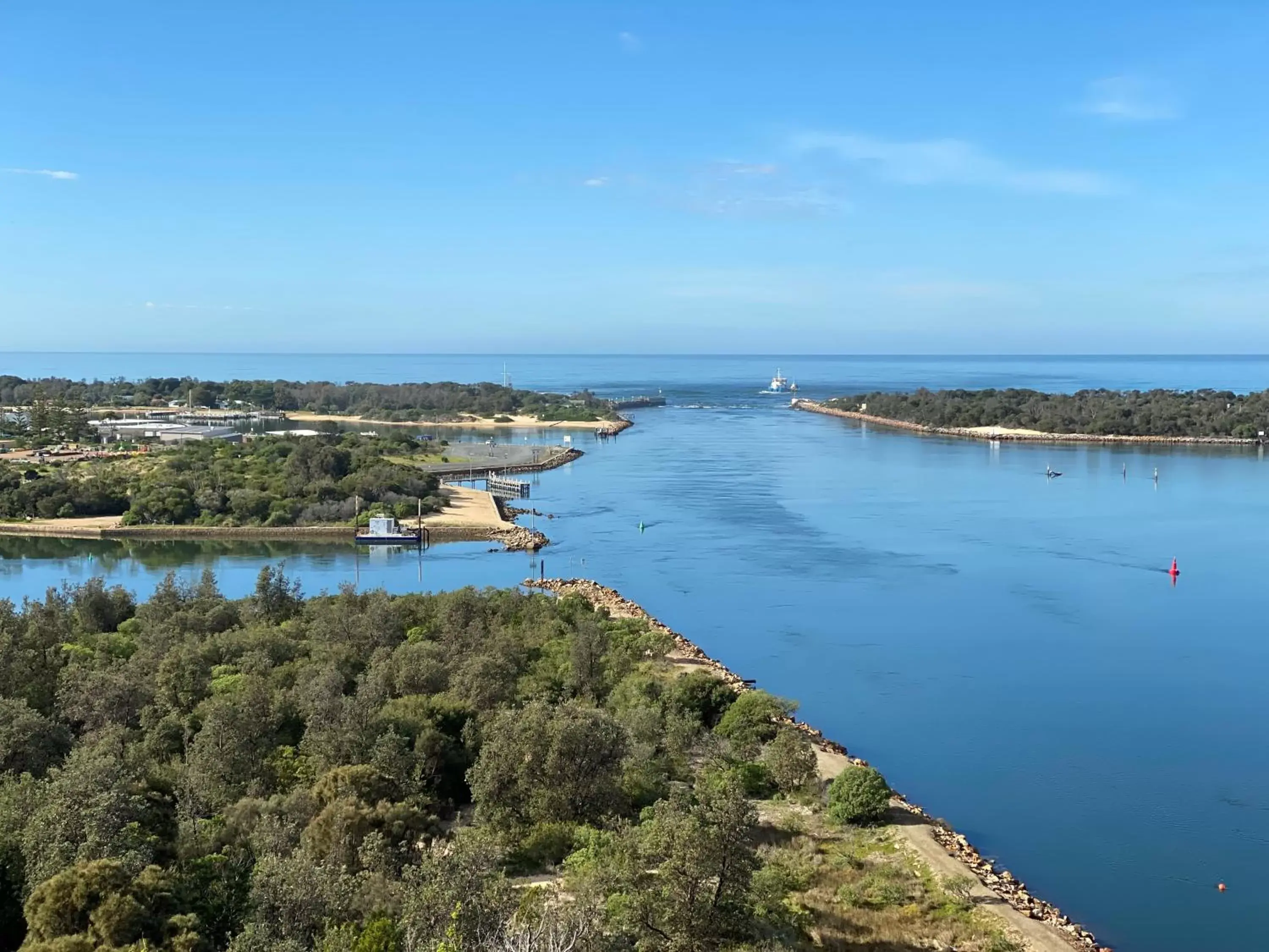 Natural landscape, Bird's-eye View in Coastal Waters Motor Inn
