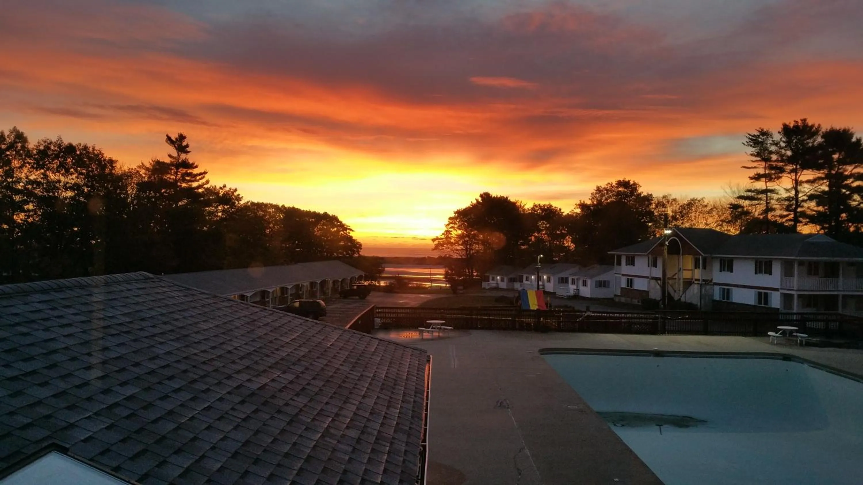 Swimming pool in Ogunquit Tides