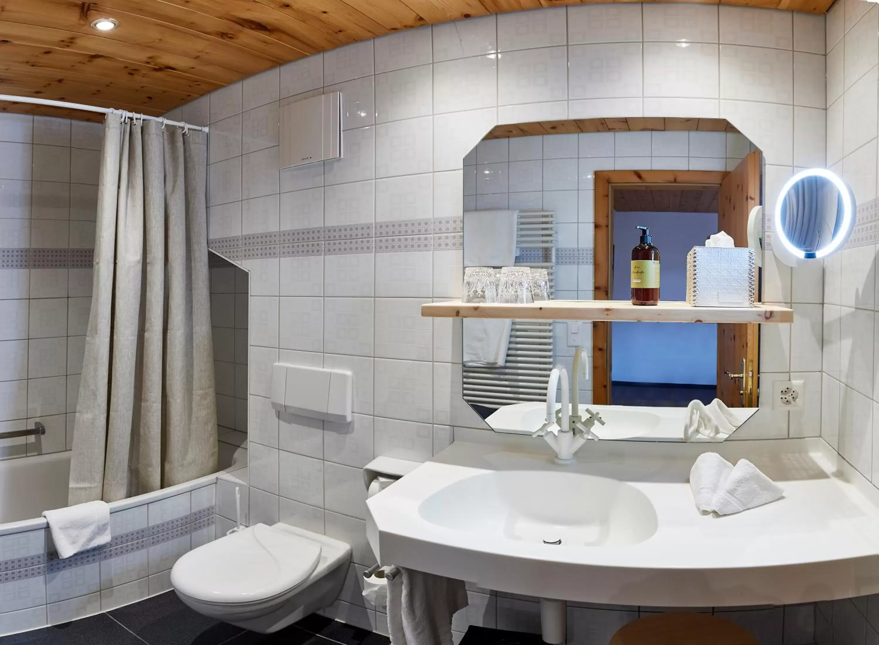 Bathroom in Hotel Stoffel - adults only