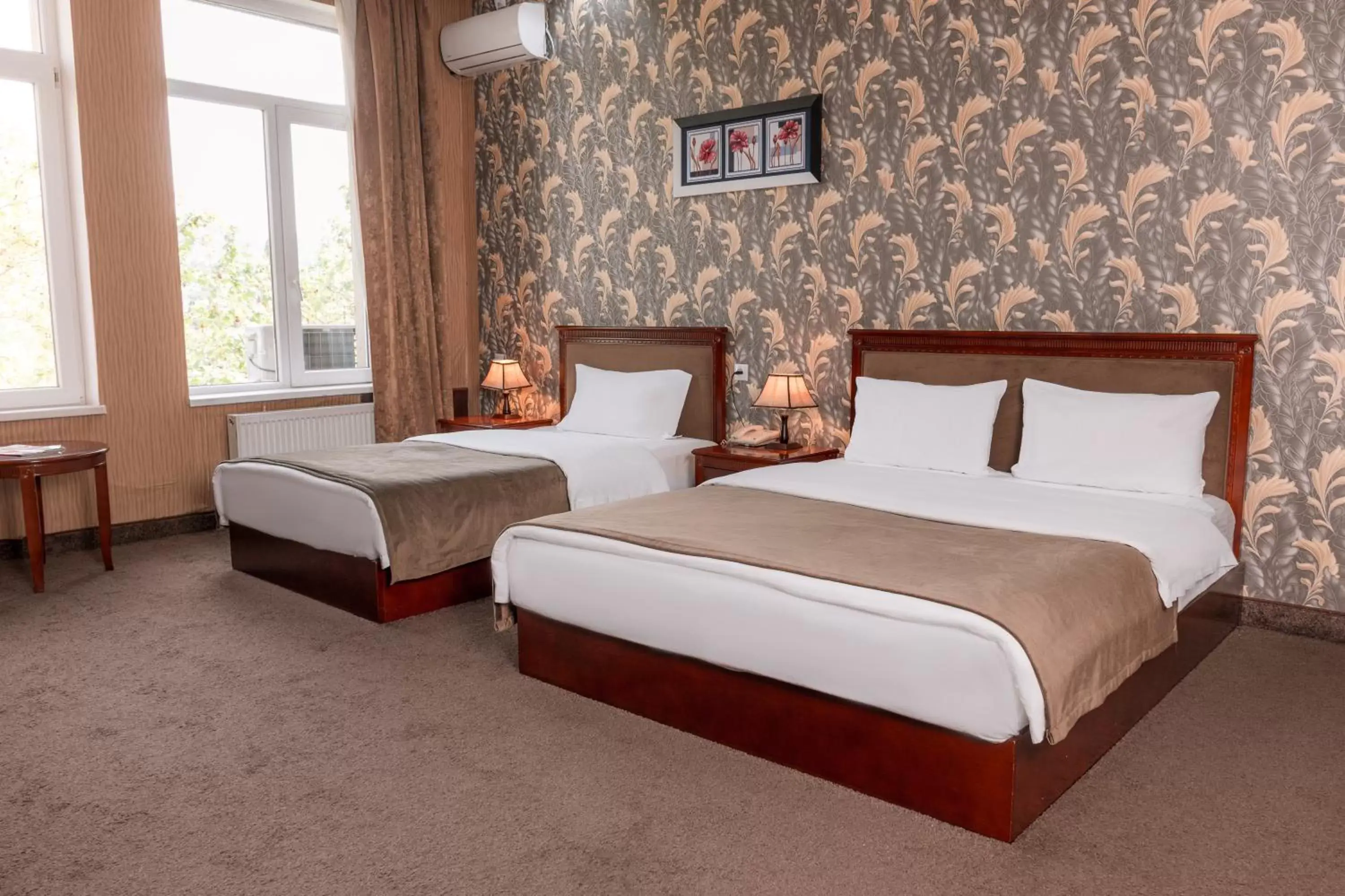 Standard Triple Room in Margo Palace Hotel Standard Triple Room in Margo Palace Hotel