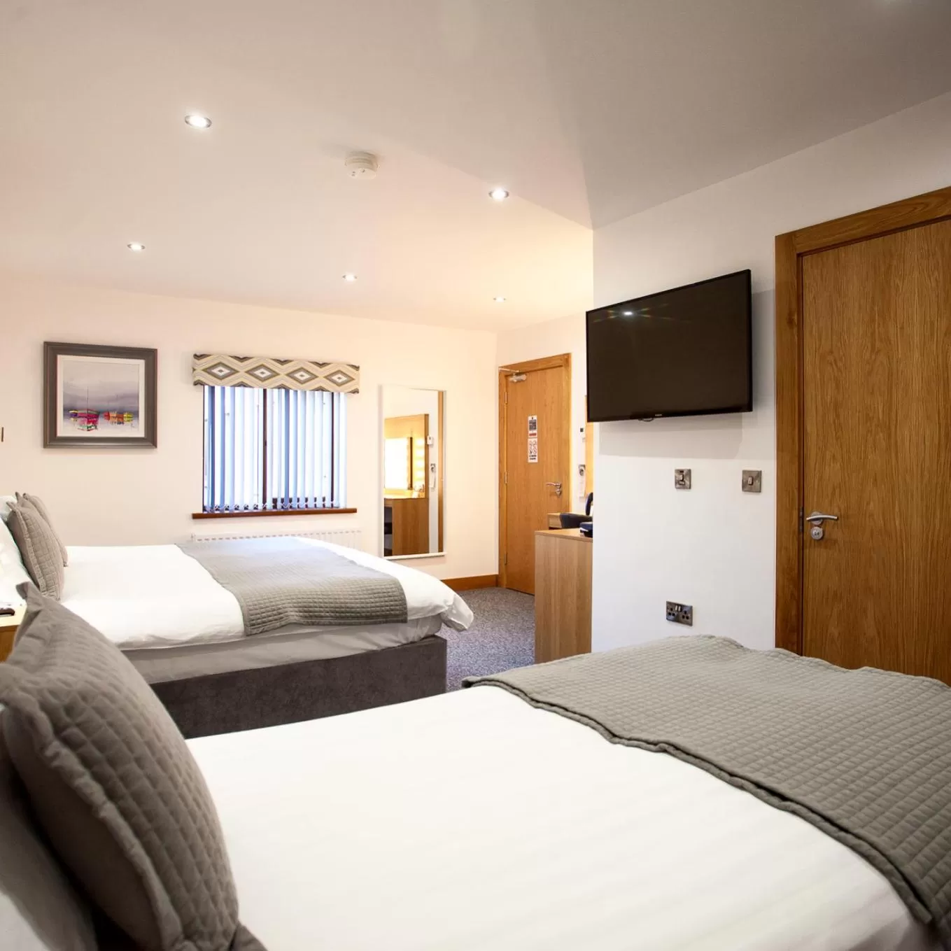 Bedroom in All Seasons