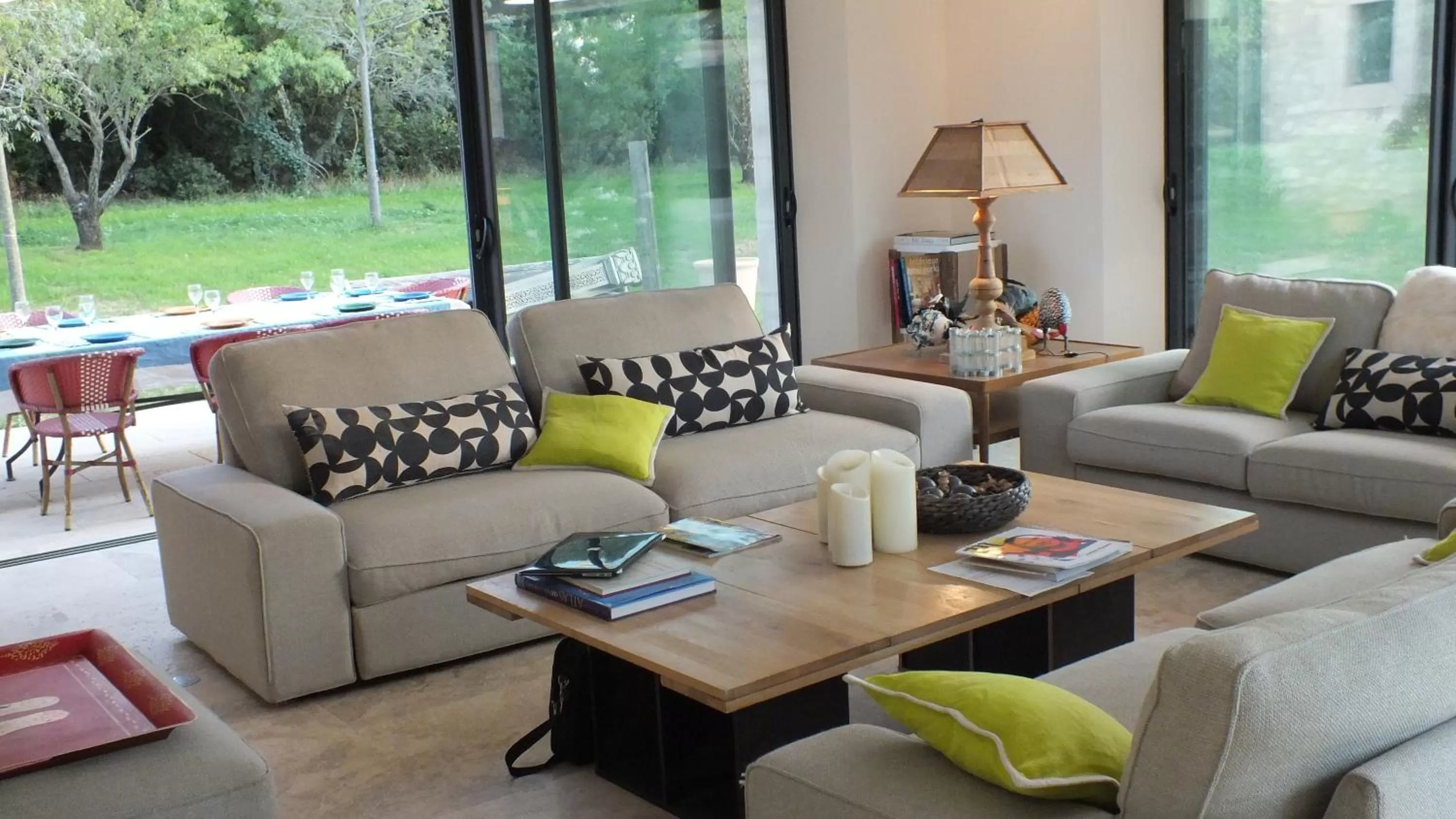 Day, Seating Area in Mas Notre Dame