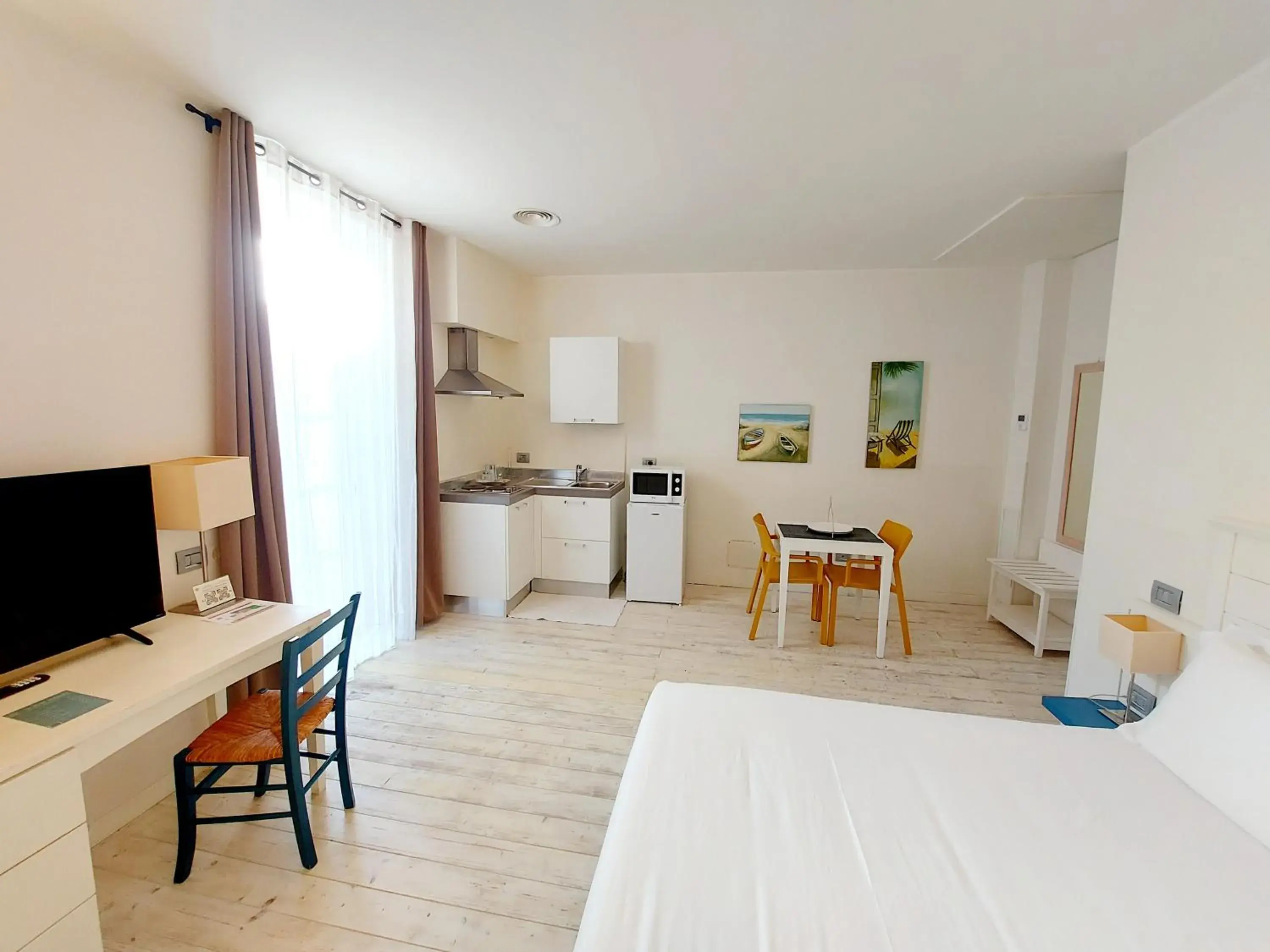 Living room, TV/Entertainment Center in Hotel La Villa Del Mare