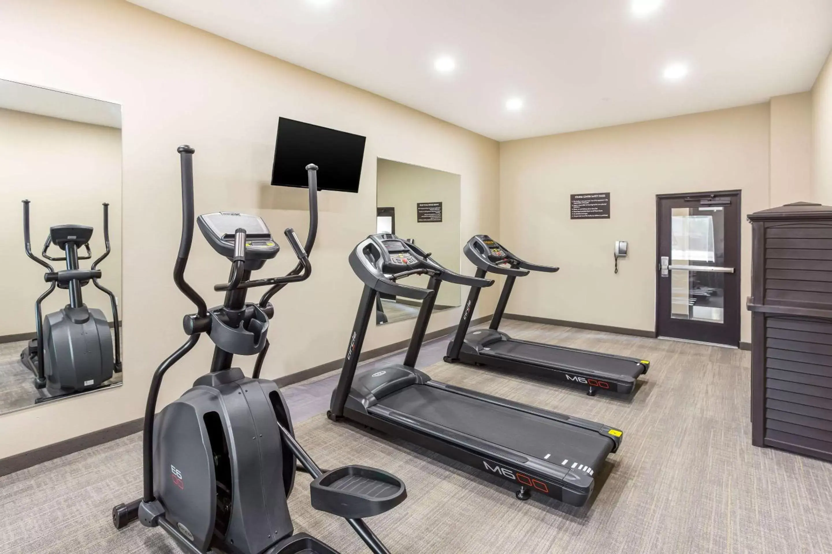Fitness centre/facilities, Fitness Center/Facilities in MainStay Suites Logan Ohio-Hocking Hills