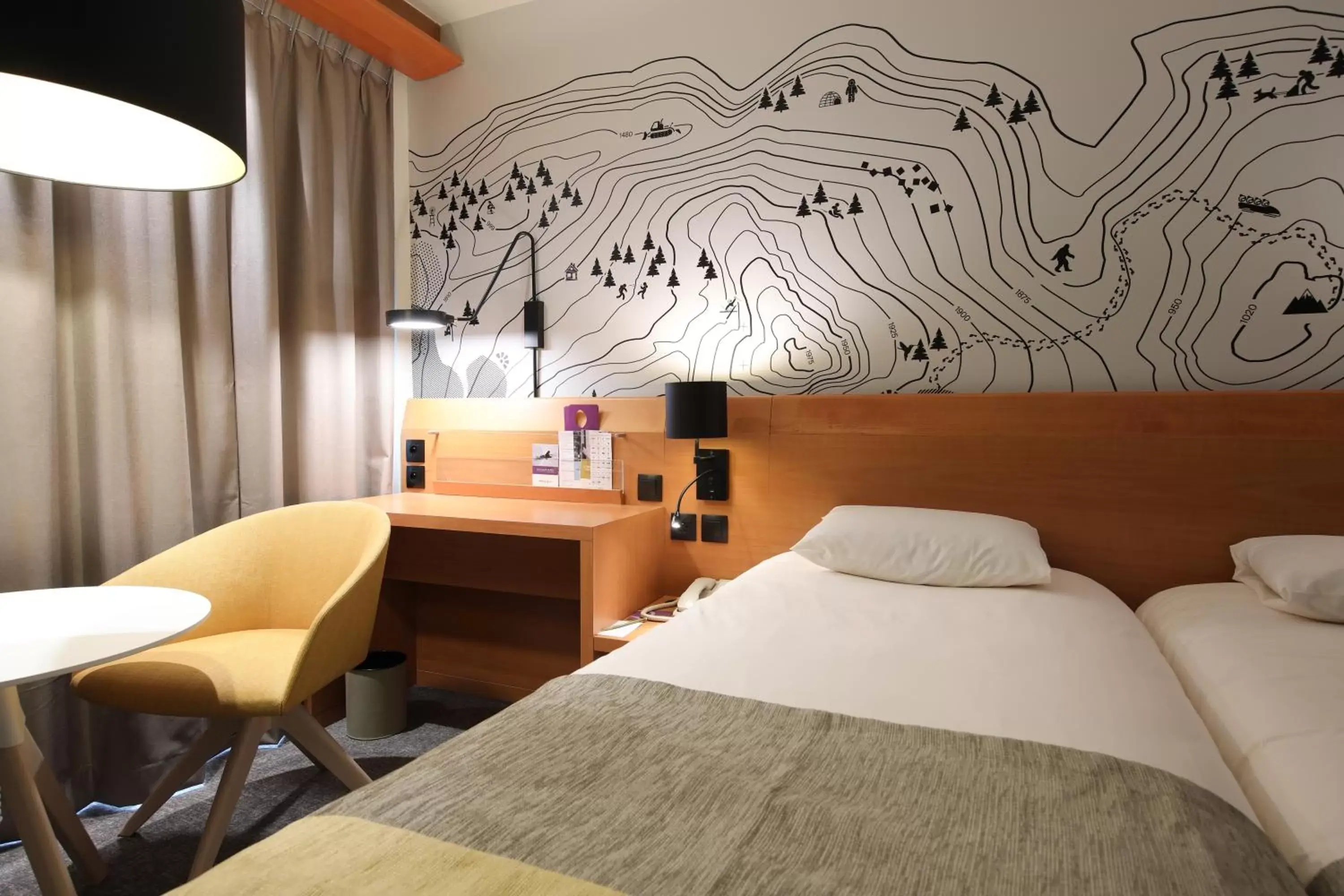Bed in Mercure Grenoble Centre Alpotel