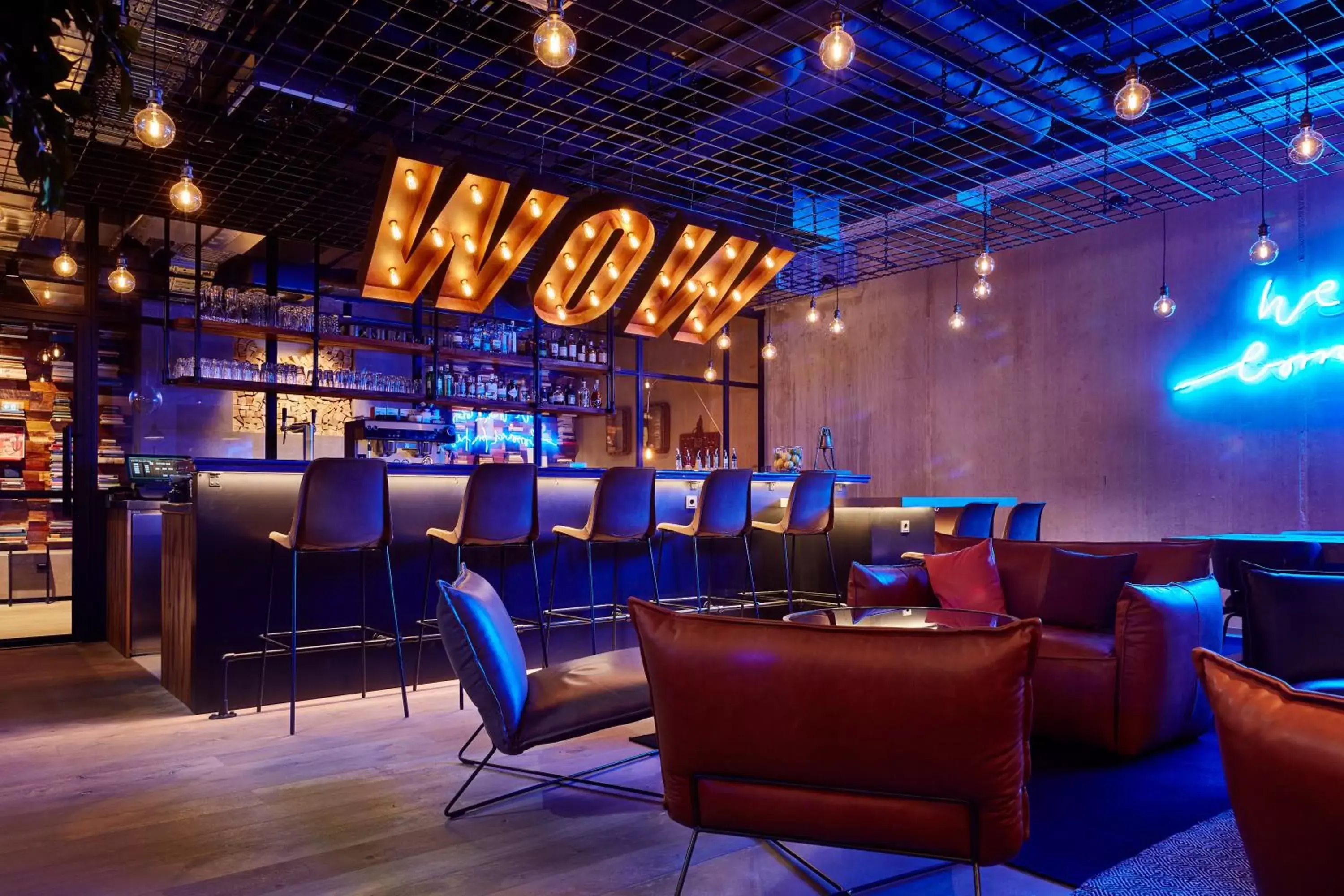 Lounge or bar in Me and All Hotel Kiel, by Hyatt Lounge or bar in Me and All Hotel Kiel, by Hyatt