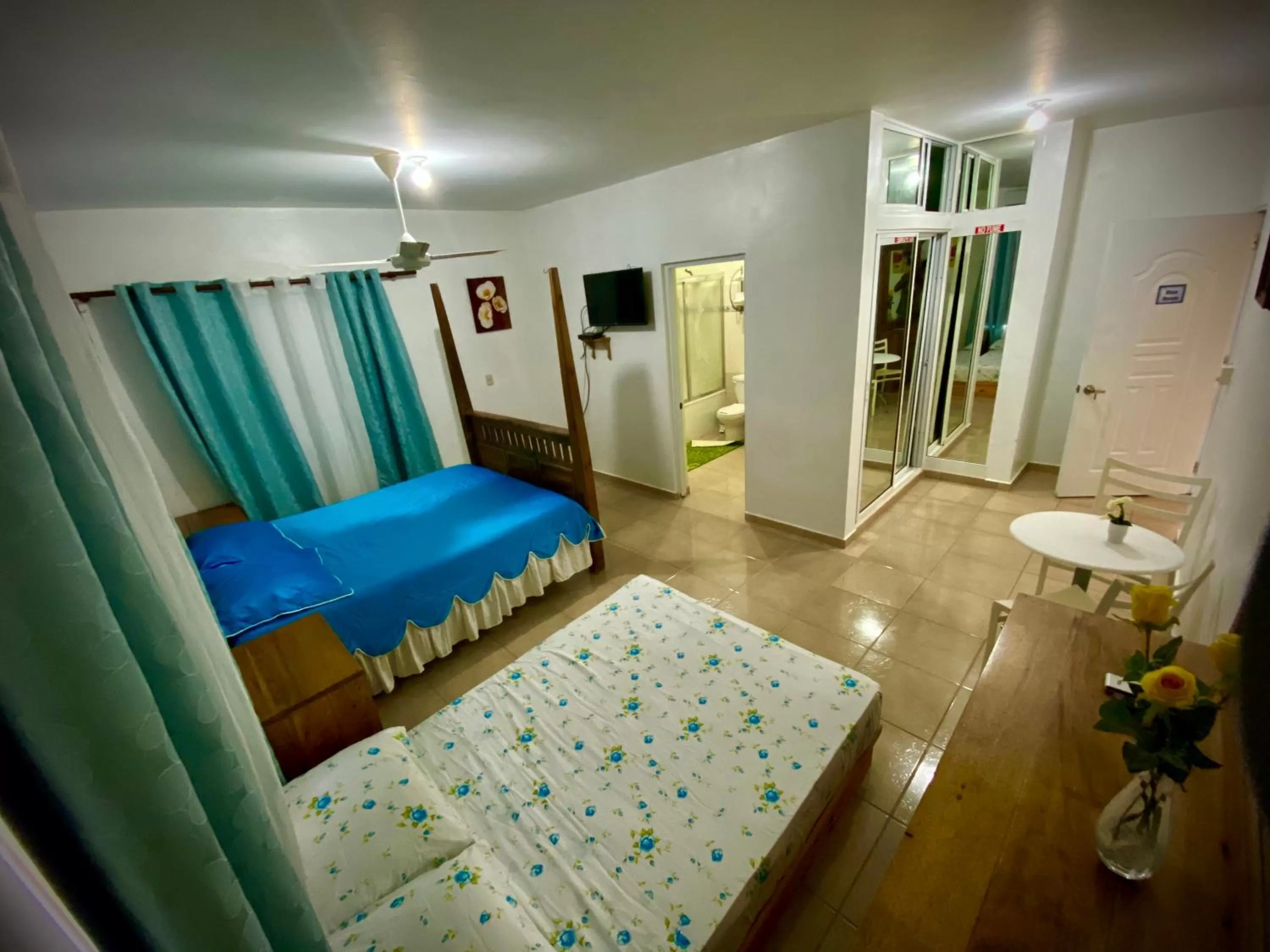 El Malecon B&B Hotel