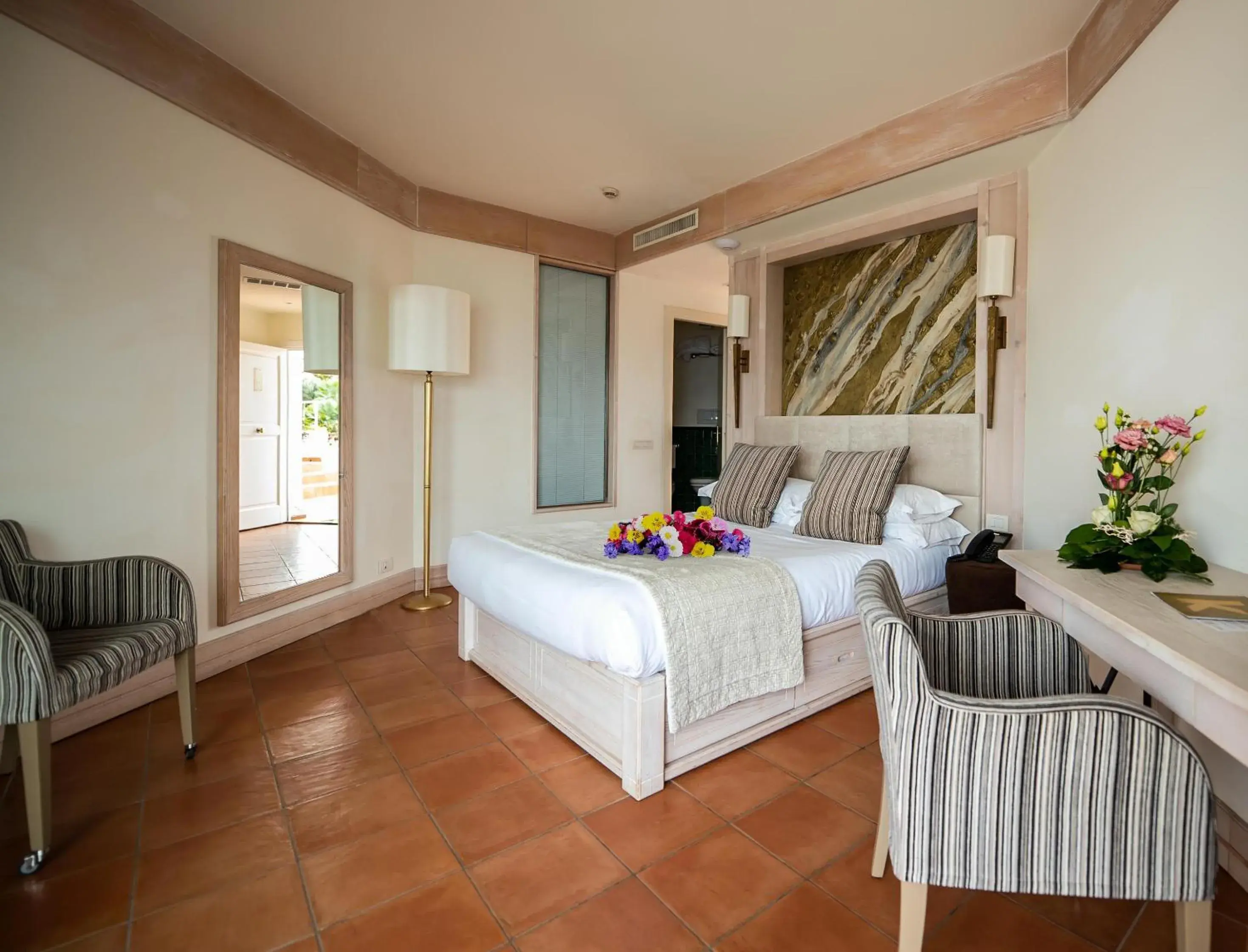 Deluxe Double Room with Sea View in Hotel Oasi Di Kufra Deluxe Double Room with Sea View in Hotel Oasi Di Kufra