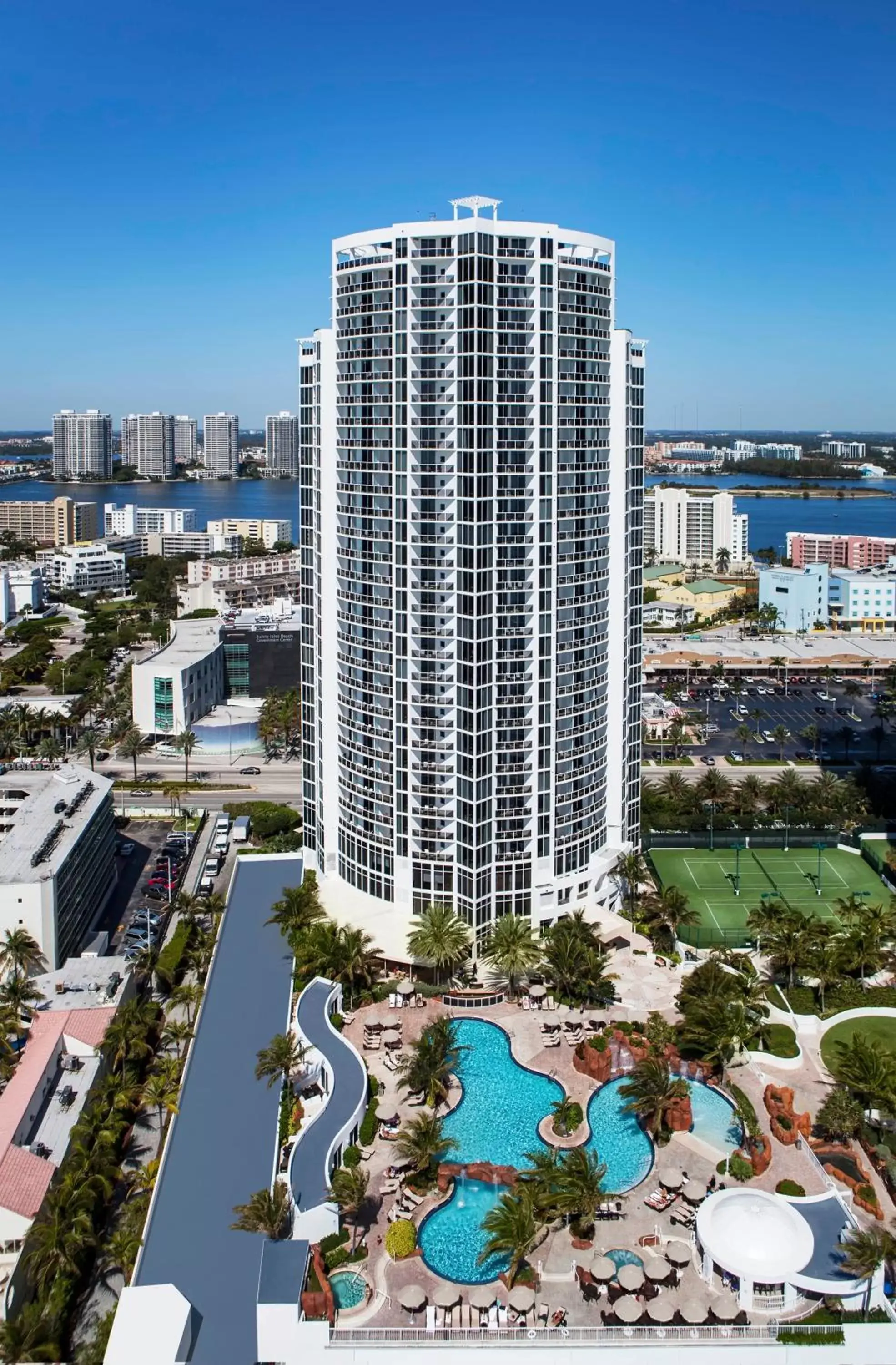 Property building in Trump International Beach Resort - Sunny Isles Beach