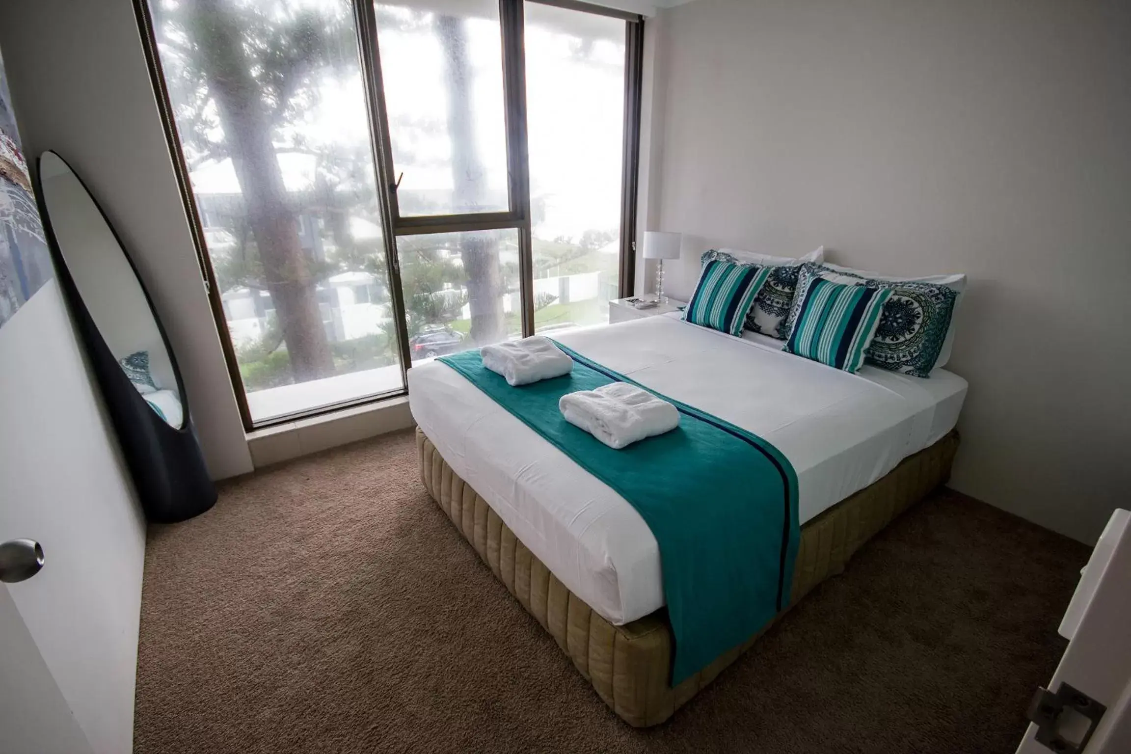 Bedroom, Bed in Albatross North Apartments