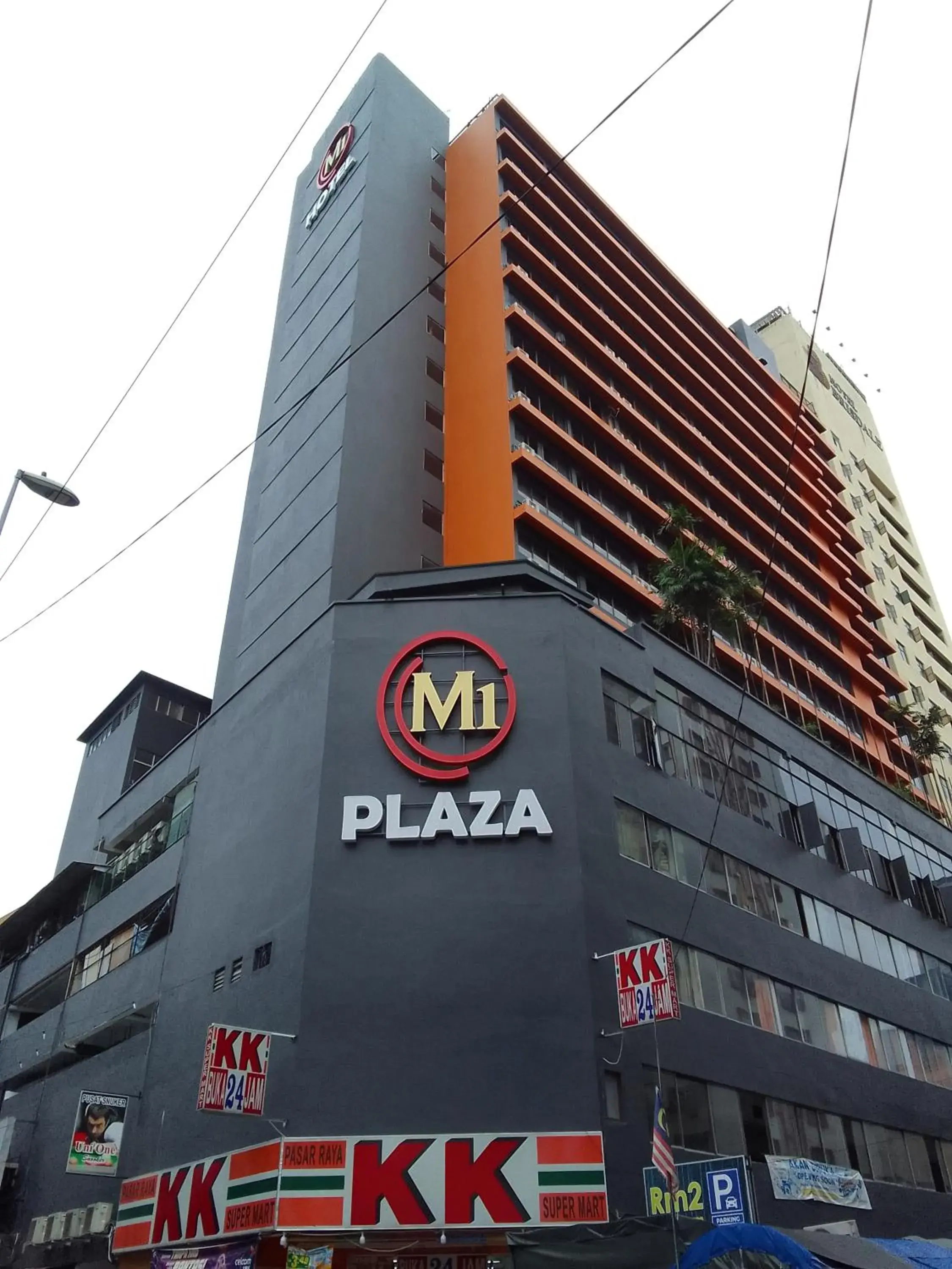 Property Building in M1 City Center Hotel & Suites 